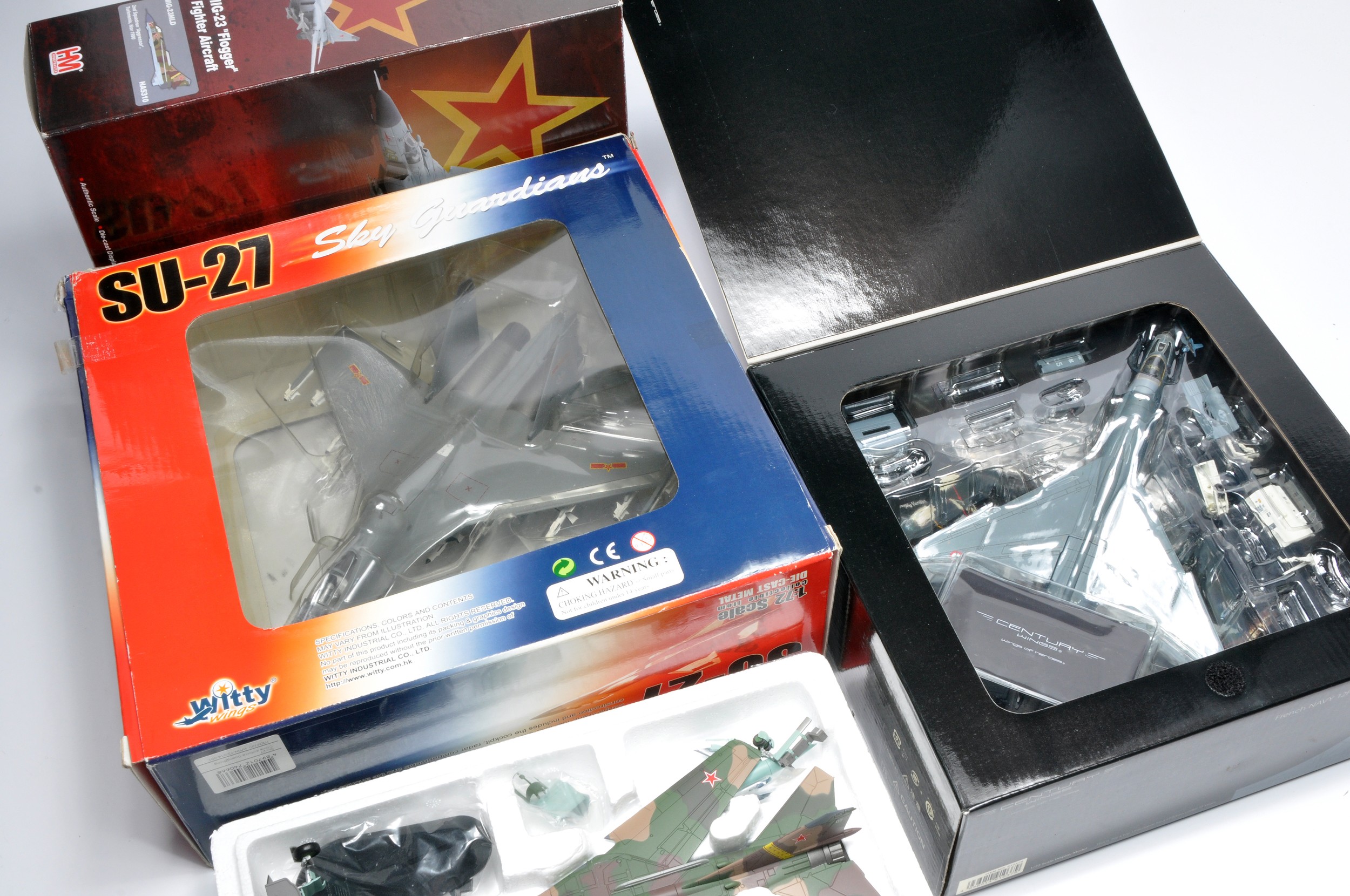 Century Wings 1/72 Diecast Model Aircraft Issue comprising F-8E Crusader, Hobby Master MIG 23 - Bild 2 aus 2