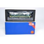 Heljan Model Railway comprising locomotive issue No. 3517 Class 35 Hymek D7026. Looks to be