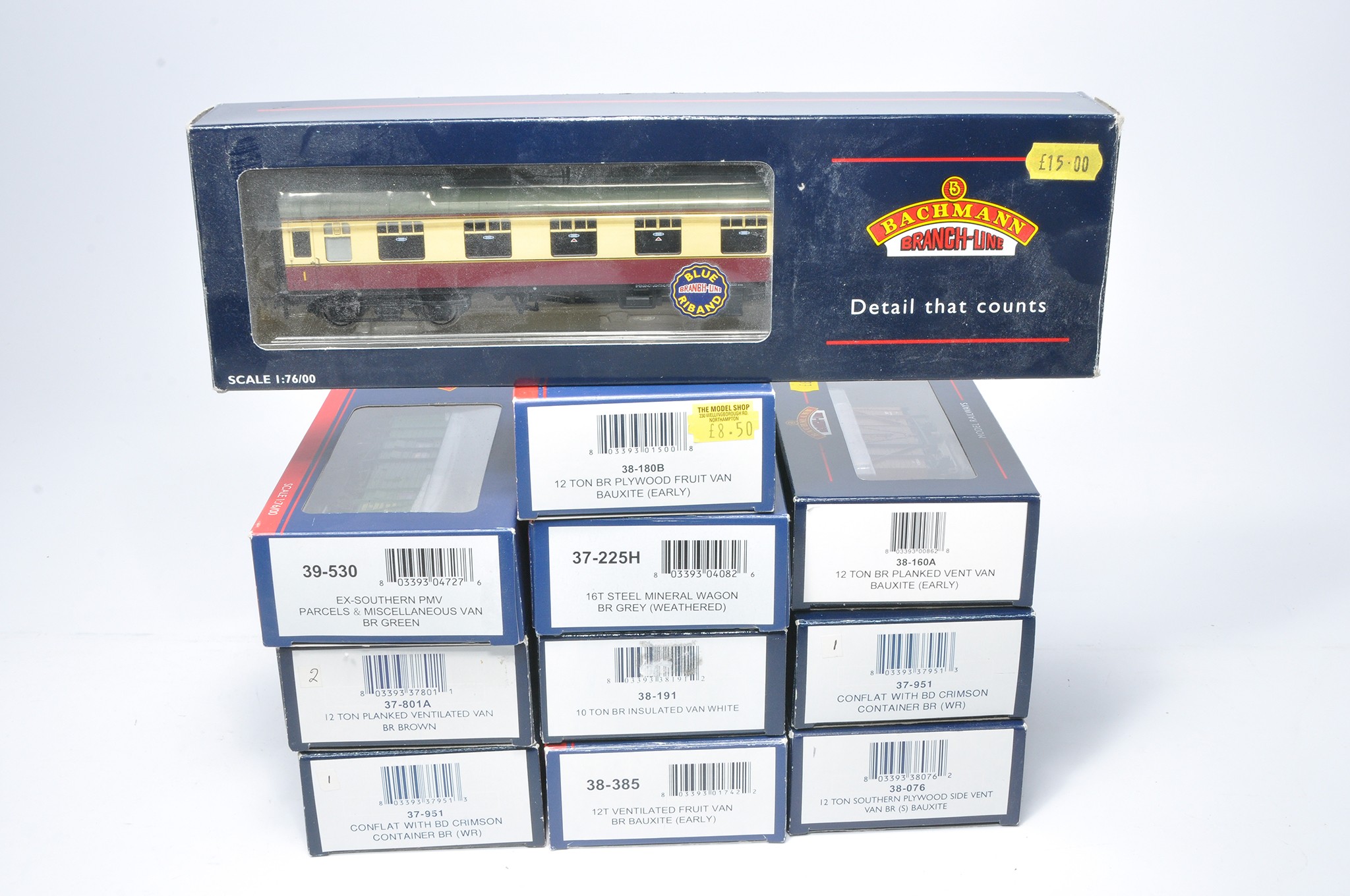 An assortment of Bachman Model Railway Rolling Stock issues as shown in original boxes.