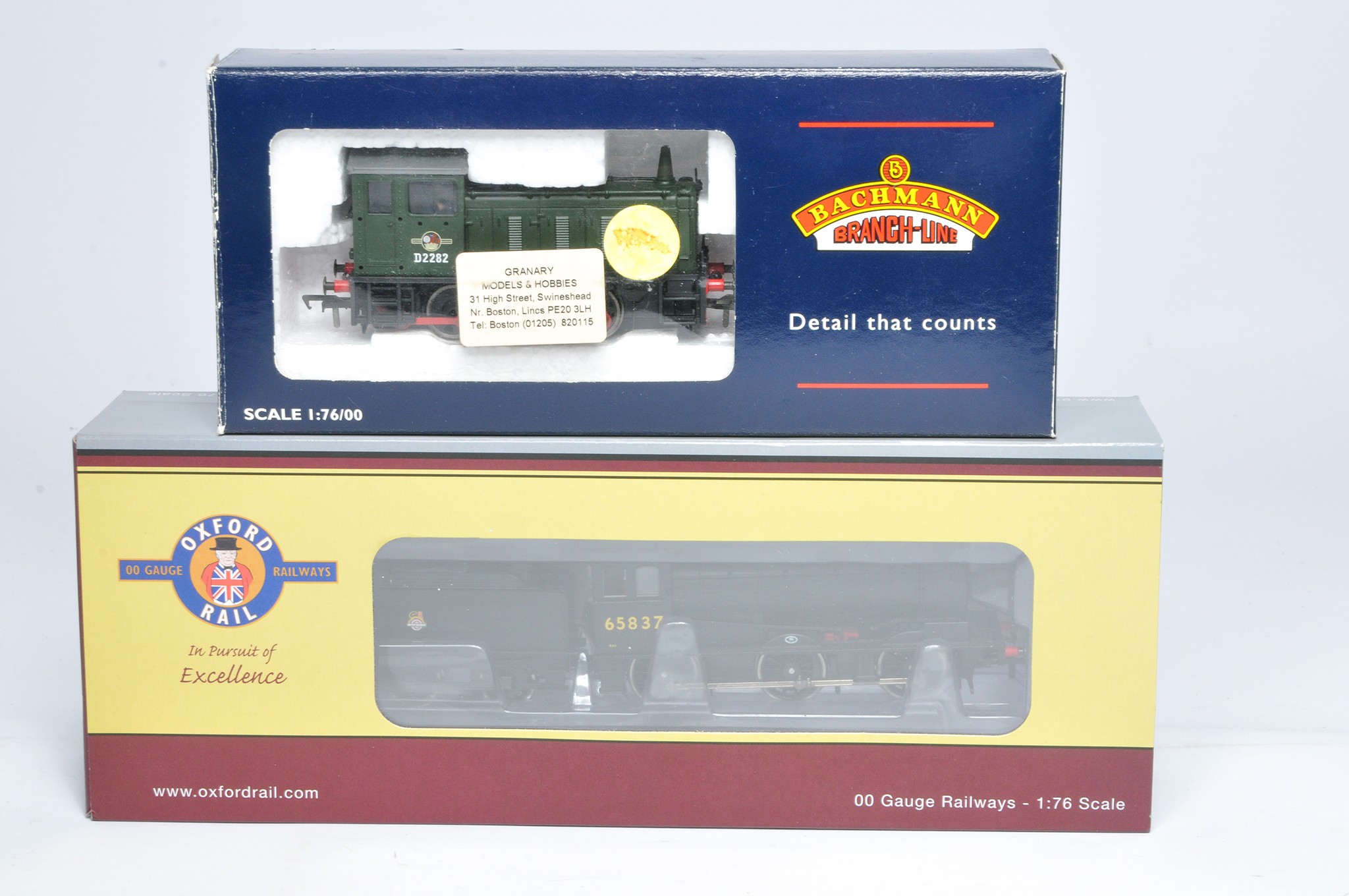 Bachmann Model Railway comprising locomotive issue No. 31-338 Diesel Shunter plus Oxford Rail