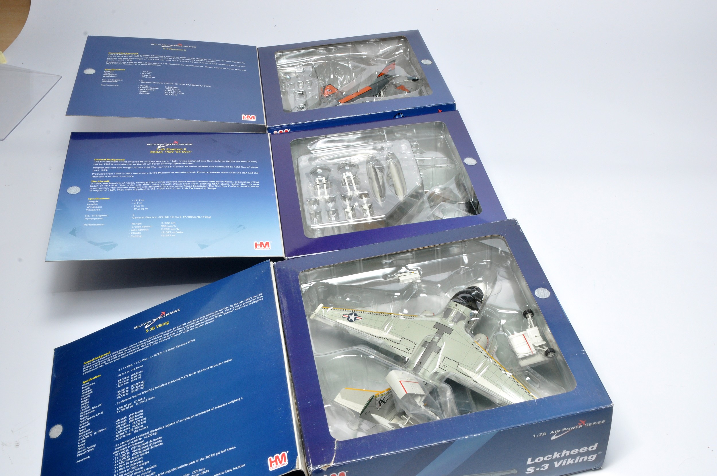 A group of three Hobby Master 1/72 diecast military aircraft as shown. F-4E Phantom, S-3 Viking etc. - Bild 2 aus 2