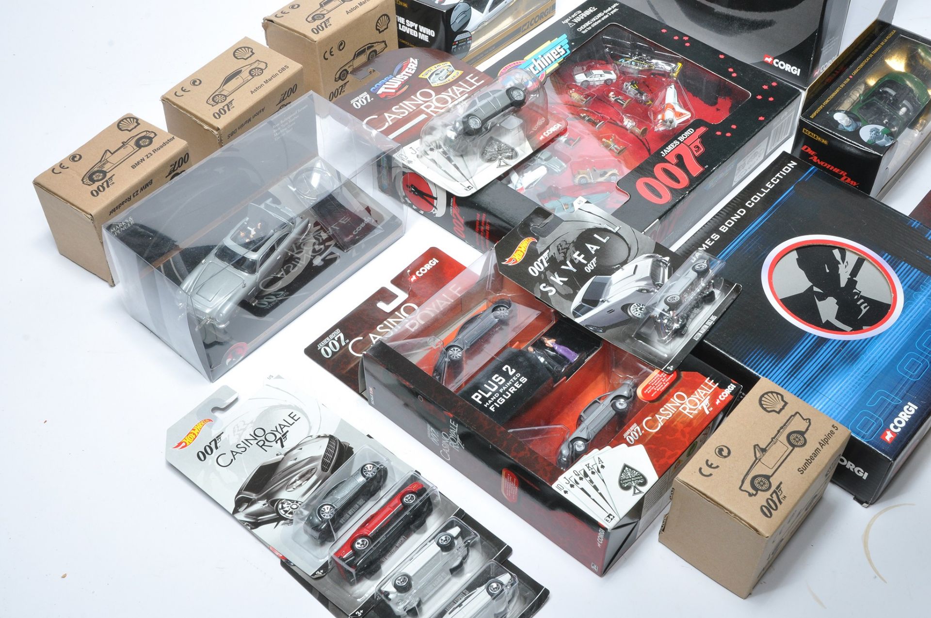 A large collection of James Bond 007 themed diecast models comprising single vehicles and sets. - Image 2 of 4