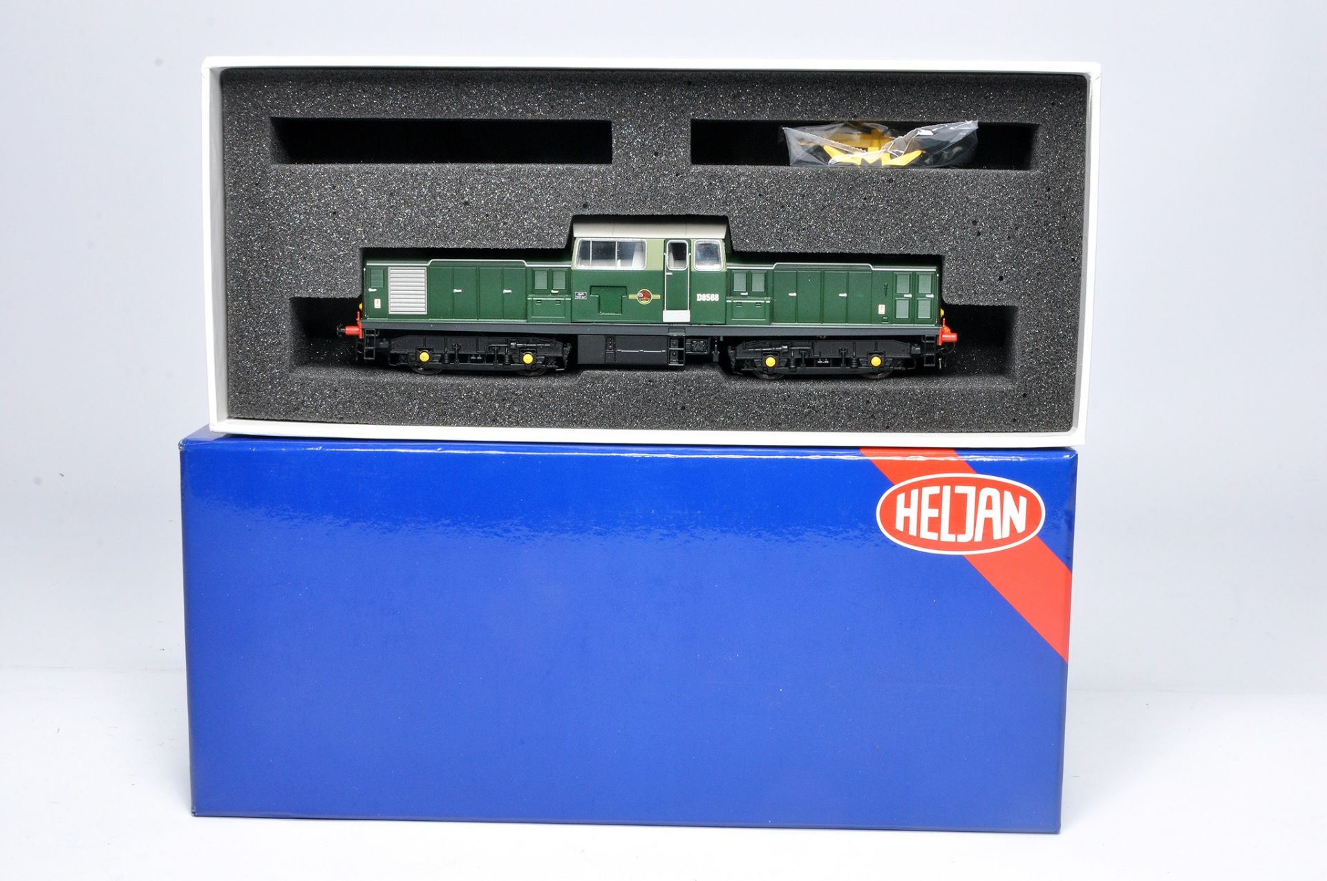 Heljan Model Railway comprising locomotive issue No. 17001 D8568. Looks to be without obvious sign