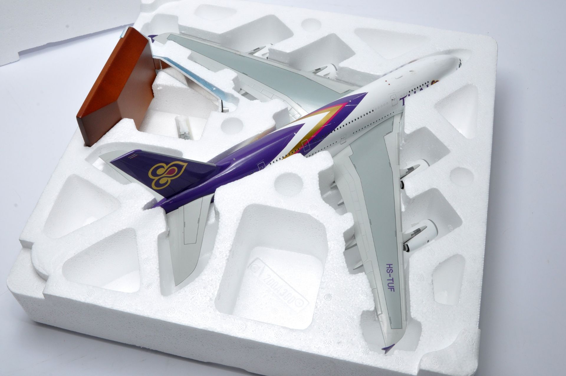 Gemini 1/200 Diecast Model Aircraft Issue comprising No. G2THA423 Airbus A380 Thai. Displayed with - Image 2 of 2