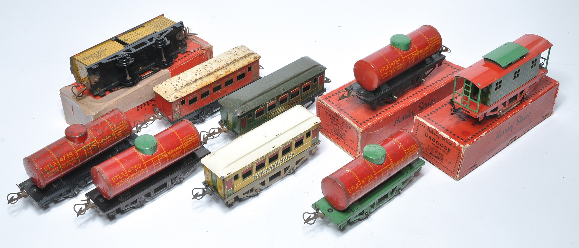 Hornby O Gauge Model Railway comprising a quantity of American Railway issues as shown. Fair to