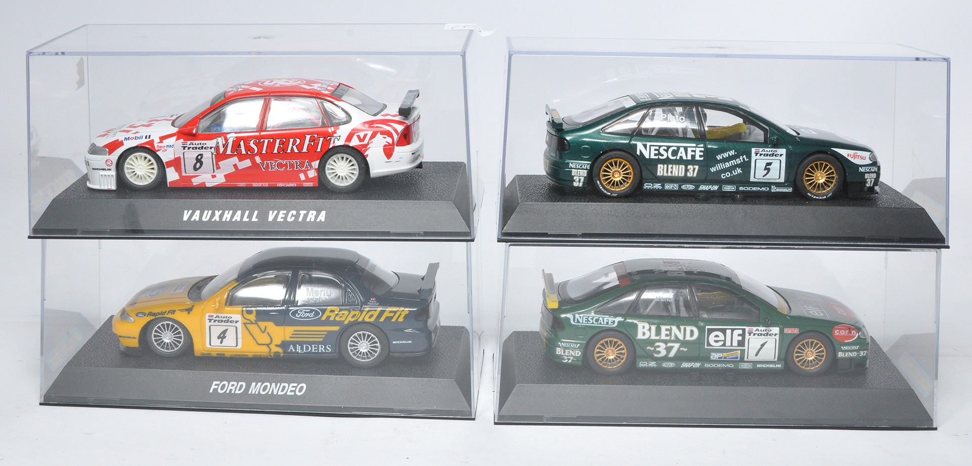 Scalextric slot car issues comprising Vauxhall Vectra, Ford Mondeo, Blend 37 Laguna plus Renault