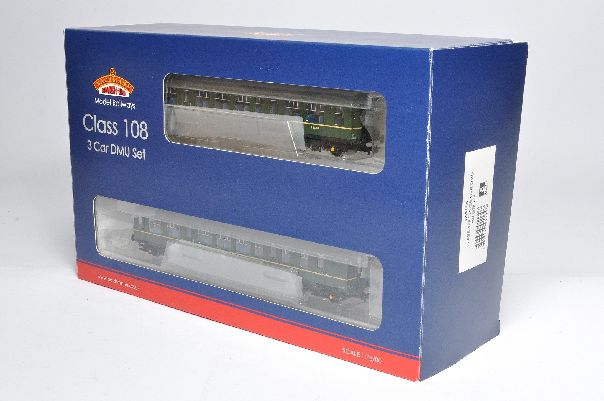 Bachmann Model Railway comprising locomotive issue No. 32-911A Class 108 Three Car DMU. Looks to
