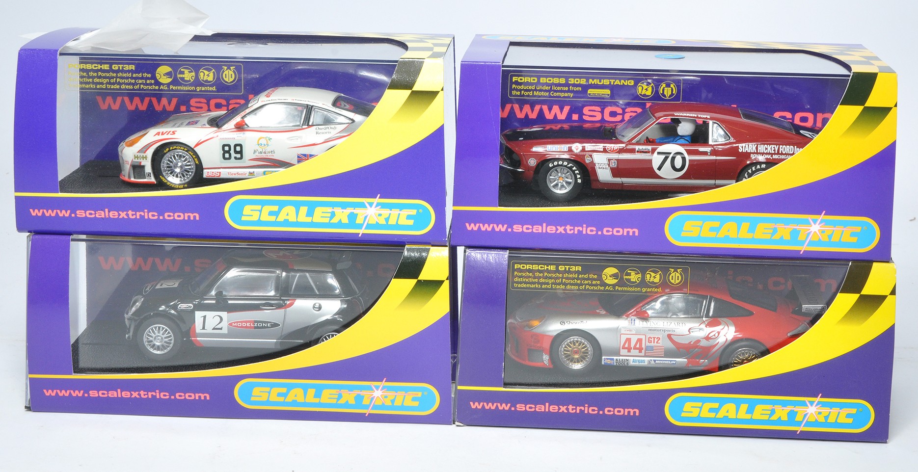 Scalextric slot car issues comprising Porsche 911 GT3R, Mini Cooper, Ford Mustang 69 plus Porsche