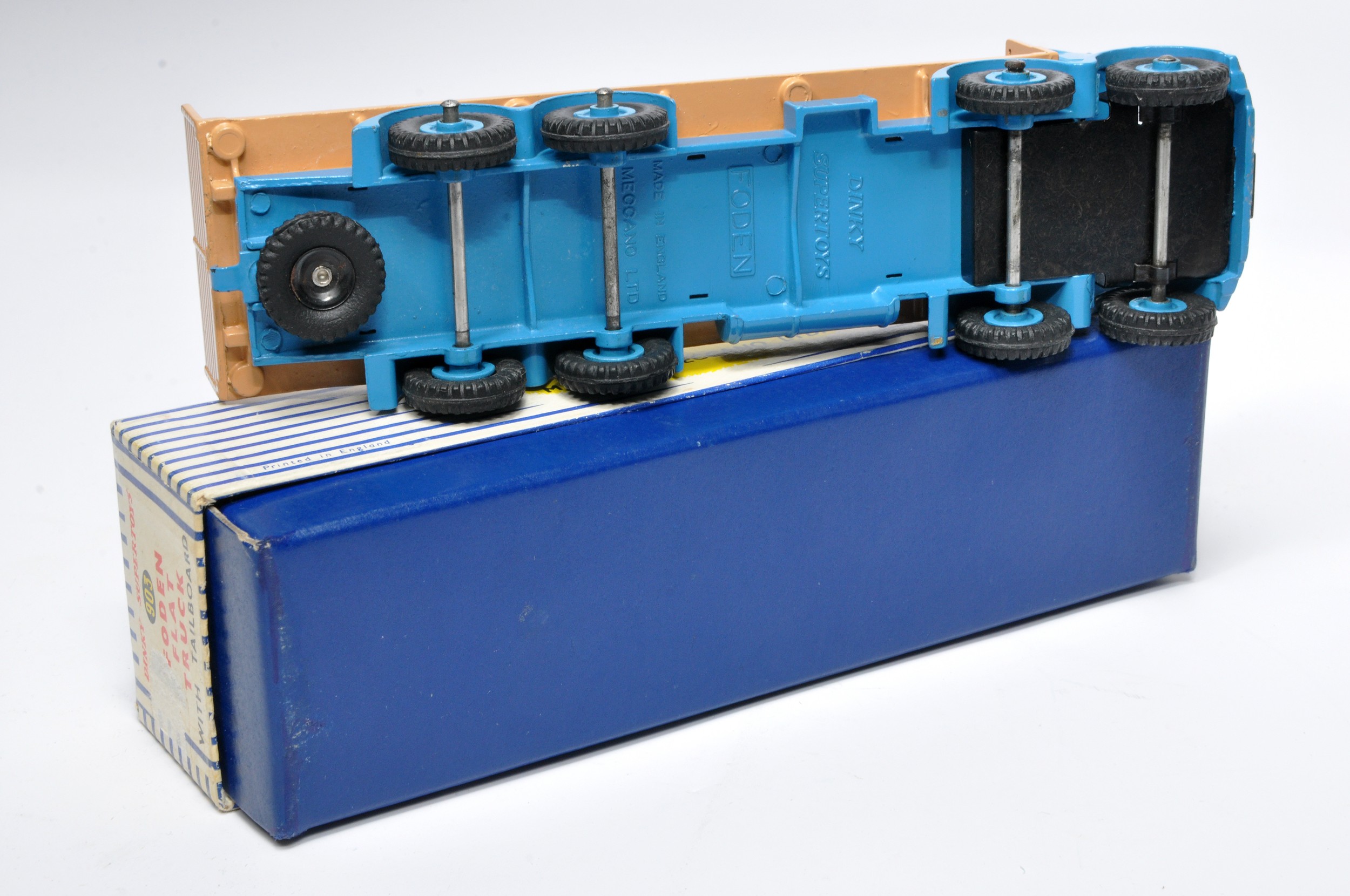 Dinky: A boxed Dinky Supertoys, Foden Flat Truck with Tailboard, 903