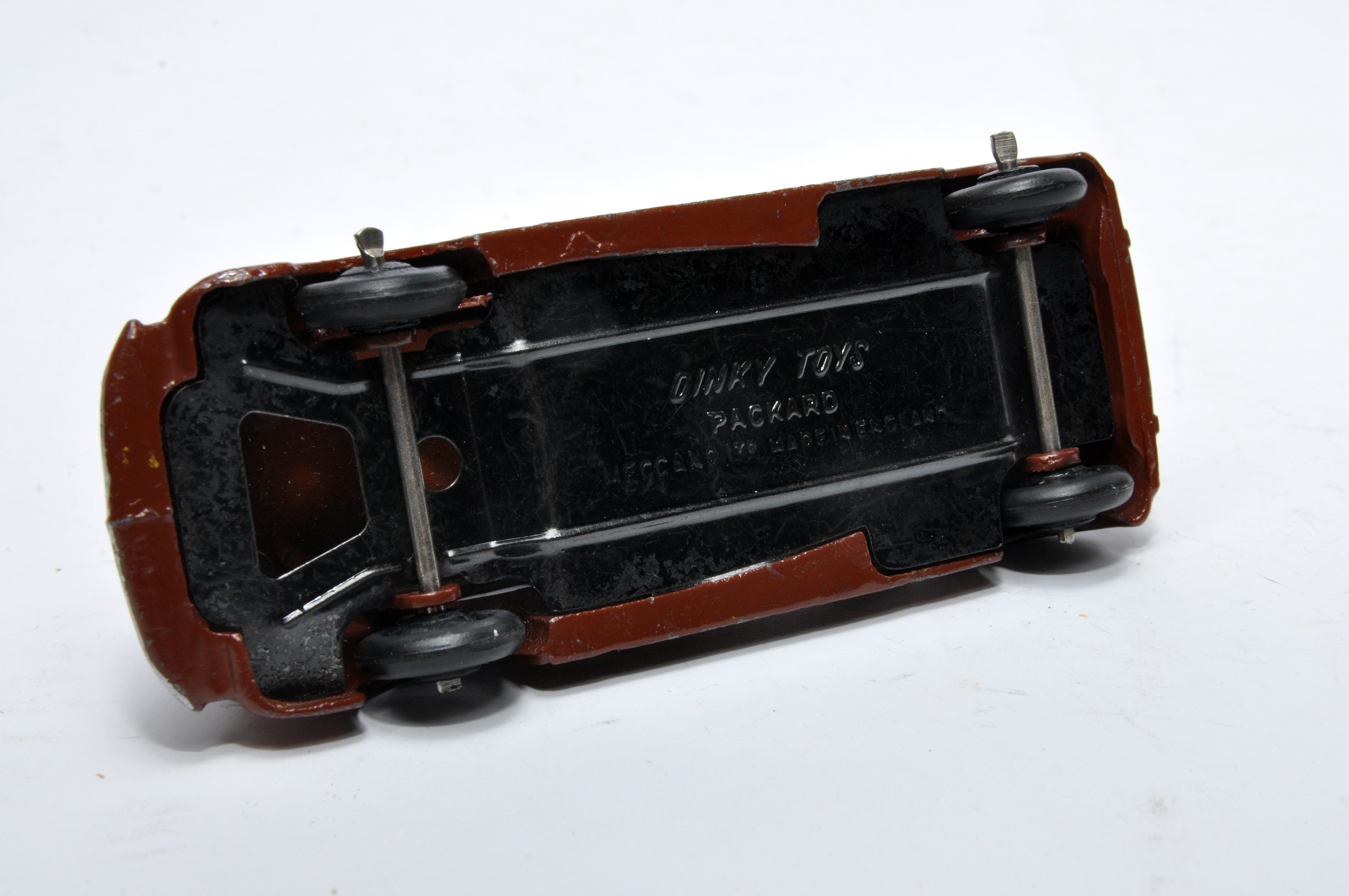 Dinky No. 39a Packard. Single issue is in brown, as shown. Displays generally good to very good, - Image 3 of 3