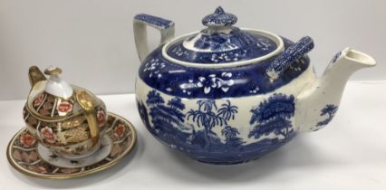 A large / oversize Spode "Tower" pattern teapot of squat form, 18 cm high x 33 cm long,