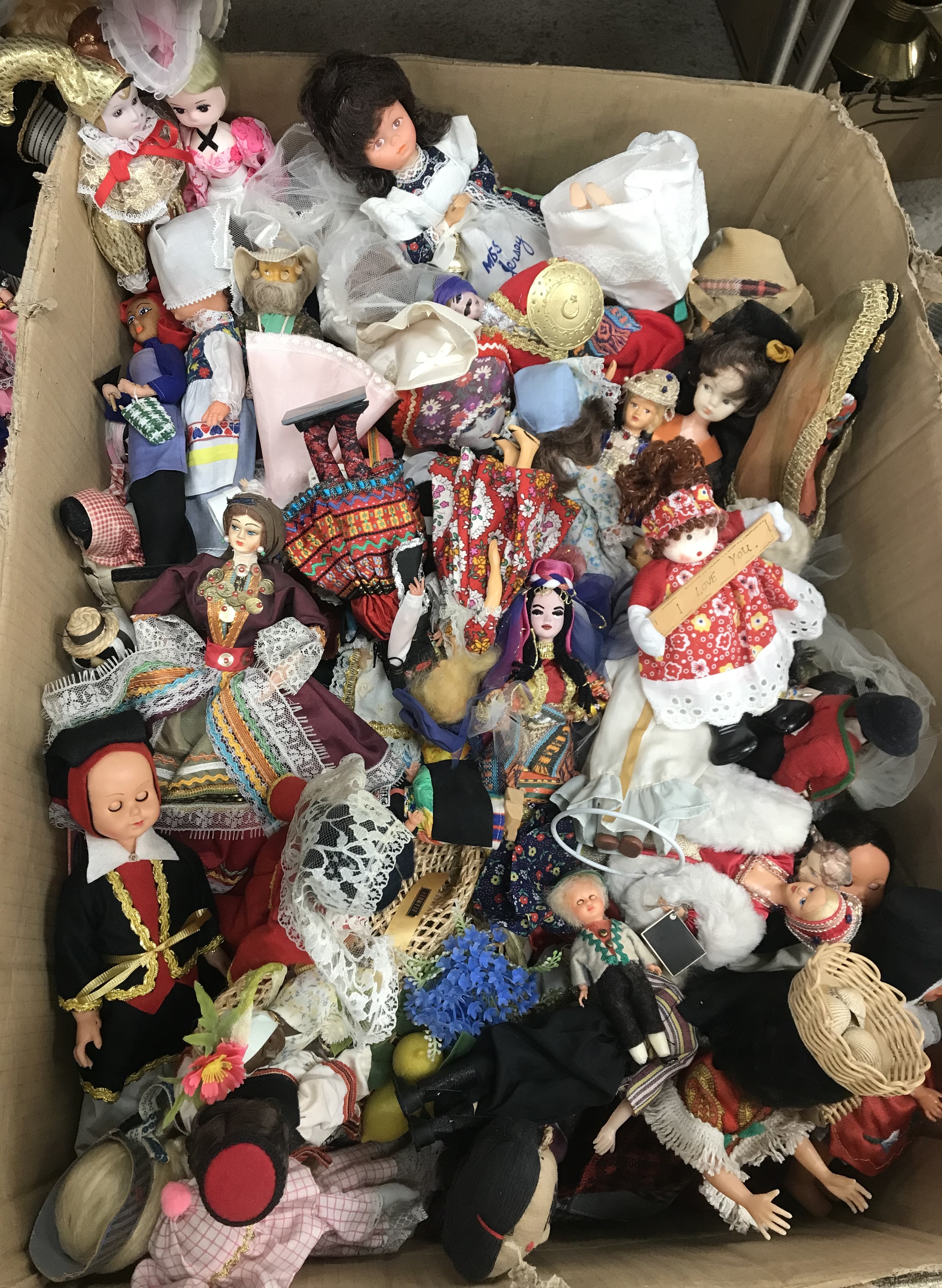 Six boxes containing a large collection of of various mid 20th Century and later costume dolls (6 - Image 6 of 6