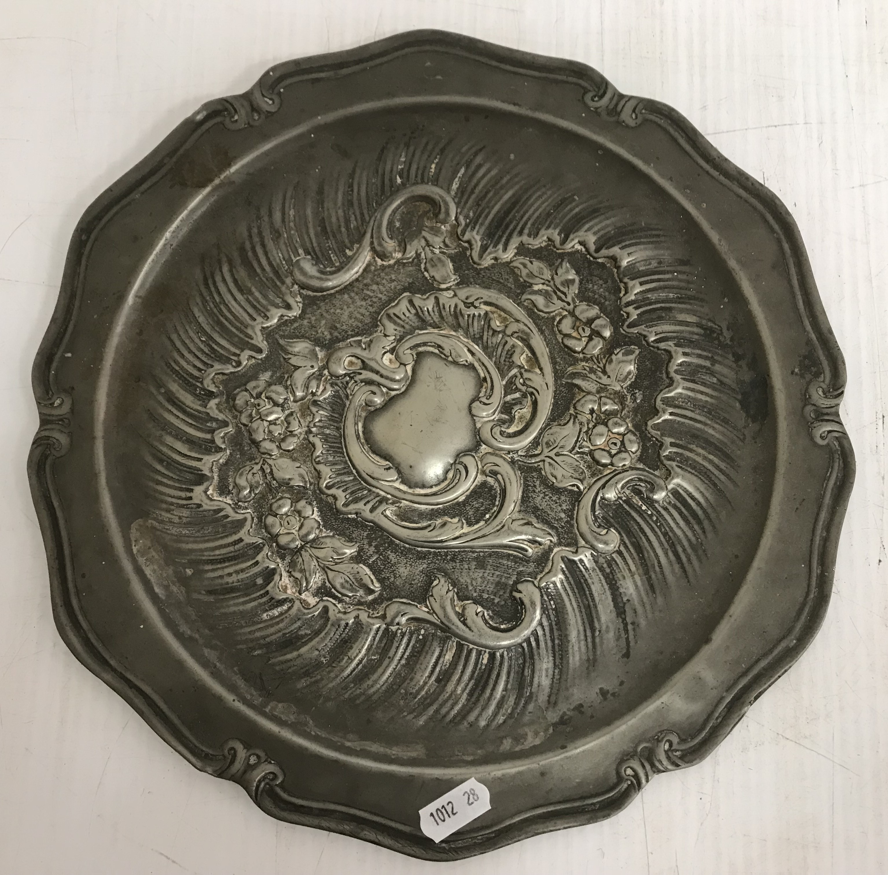An early 19th Century German heavy embossed pewter tureen and associated plate base bearing pewter - Image 2 of 8
