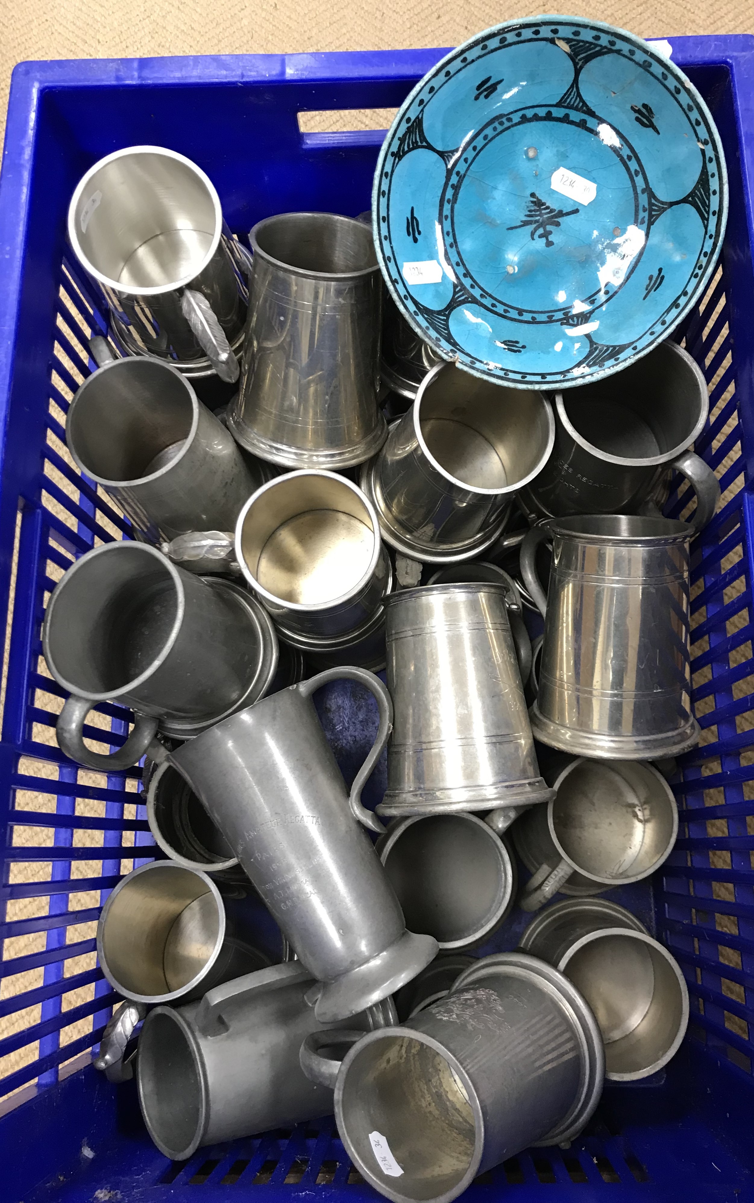 A crate containing various modern pewter tankards, - Image 4 of 4