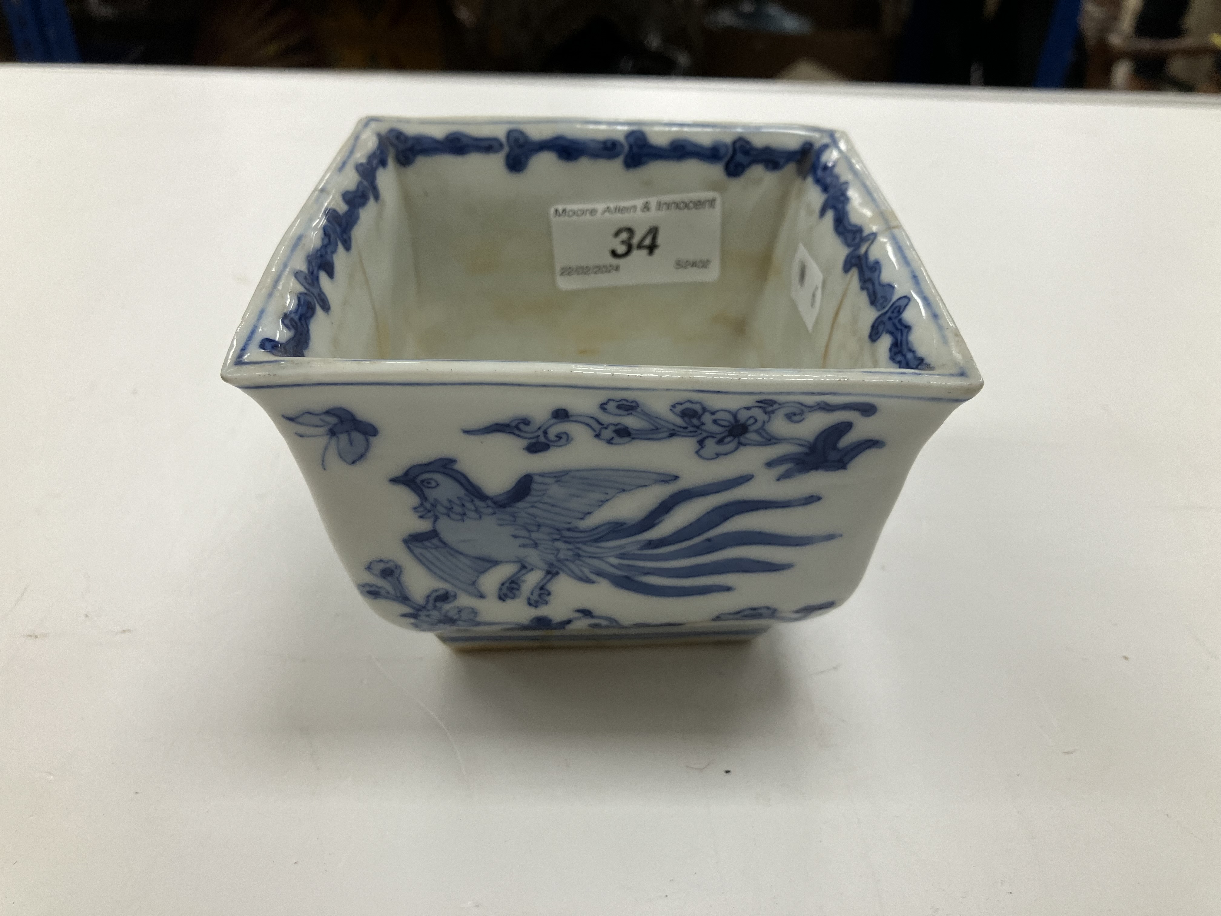 A blue and white porcelain chinoiserie decorated cylindrical scribe's pot bearing four character - Image 30 of 40