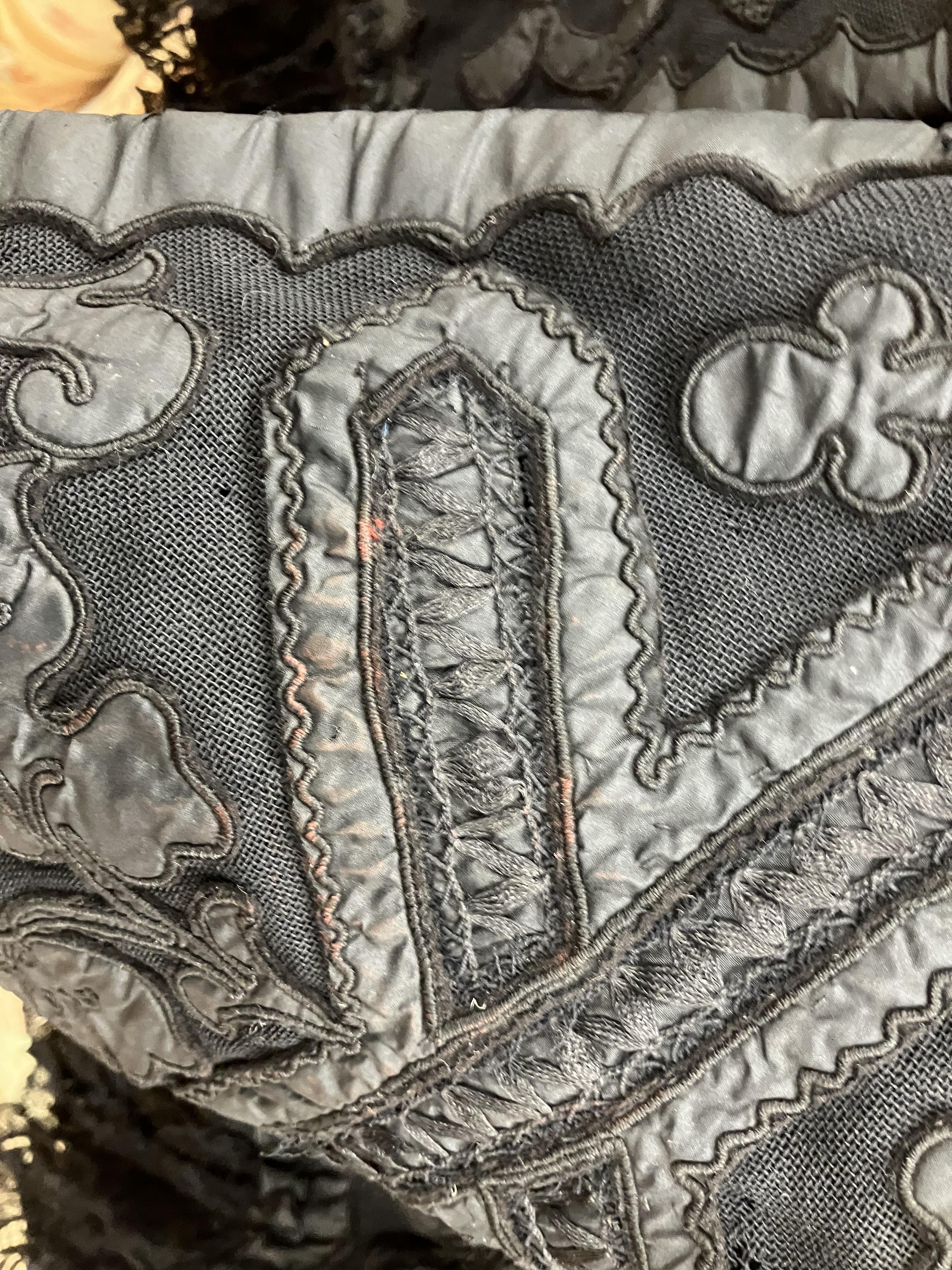 A Victorian mourning cape with applique decoration and lace edge together with a Victorian style - Image 103 of 115