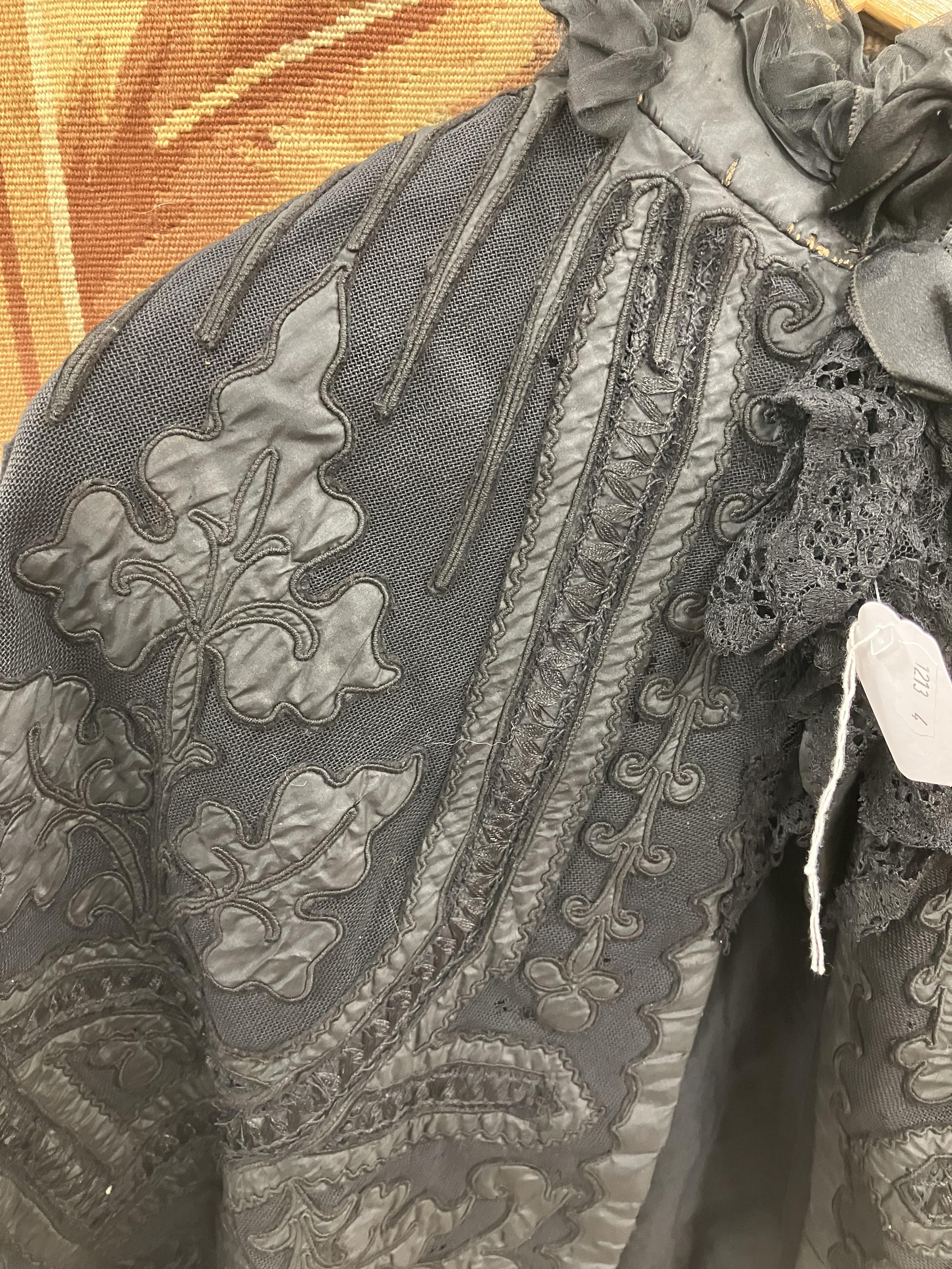 A Victorian mourning cape with applique decoration and lace edge together with a Victorian style - Image 111 of 115