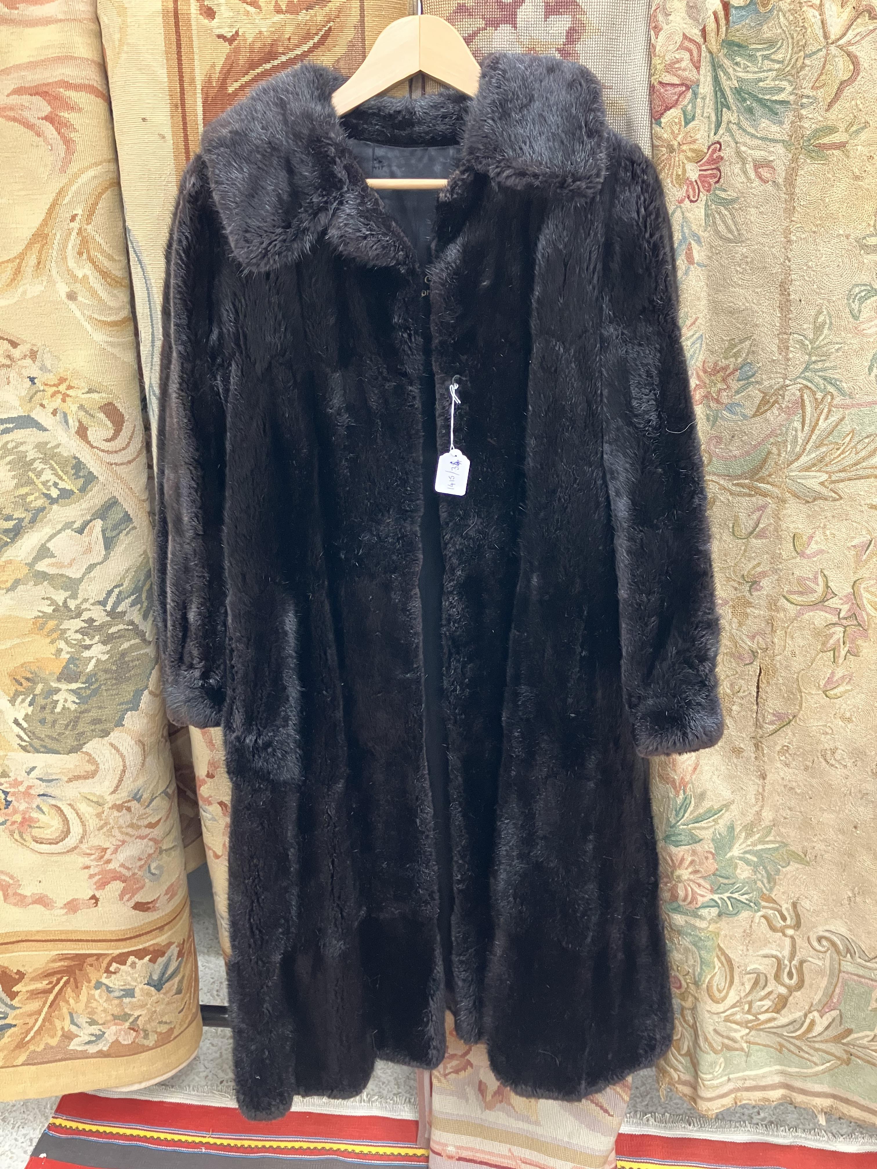 A mid 20th Century Maxwell Croft full length mink coat CONDITION REPORTS There is a - Image 18 of 22