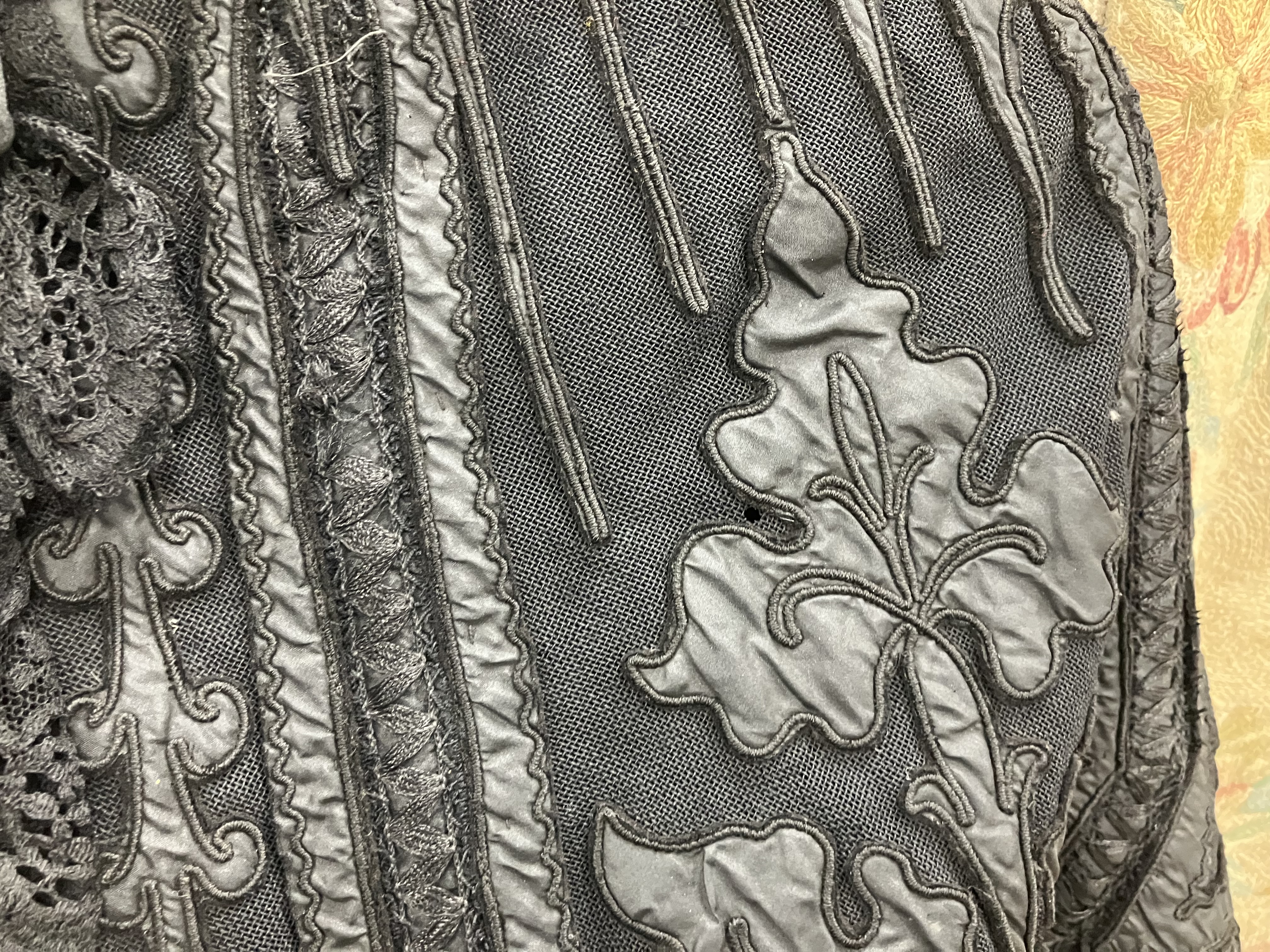 A Victorian mourning cape with applique decoration and lace edge together with a Victorian style - Image 102 of 115