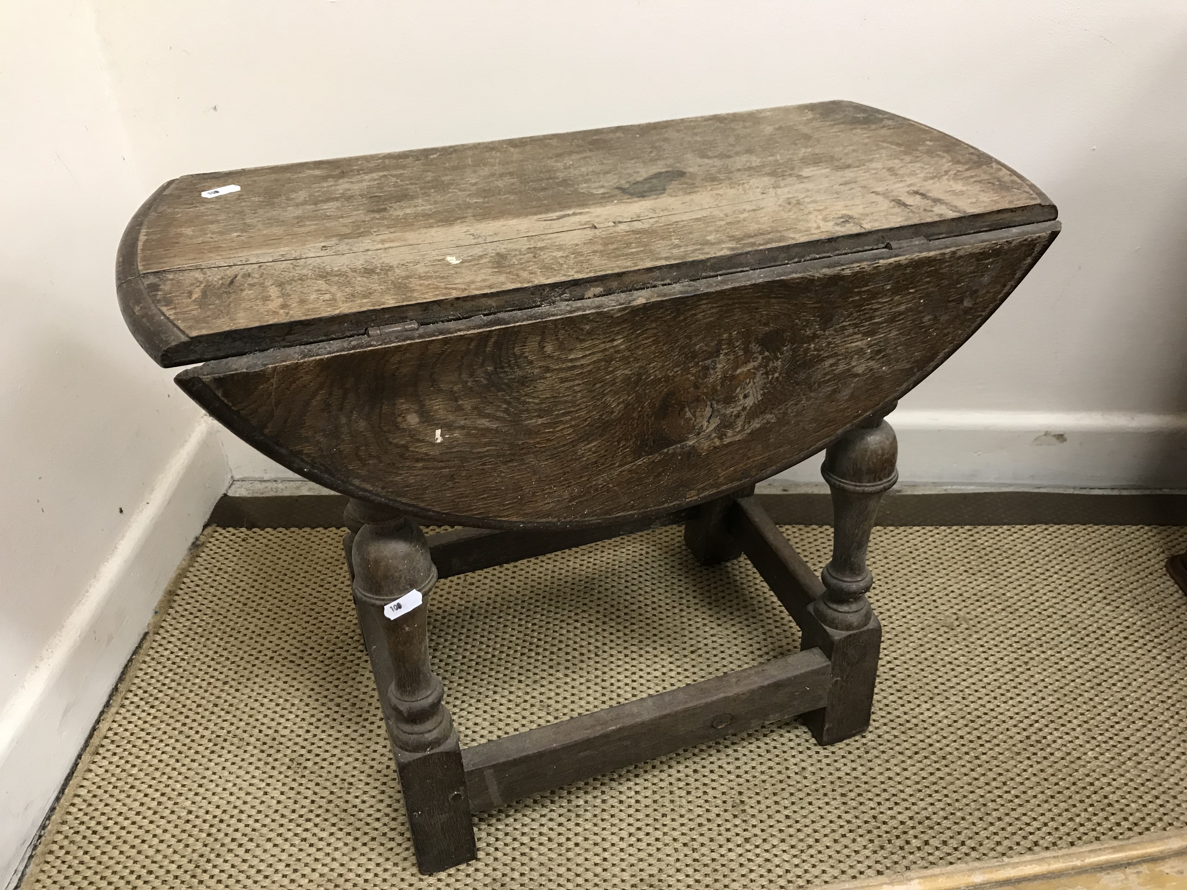 A late Victorian oak occasional table, - Image 2 of 5