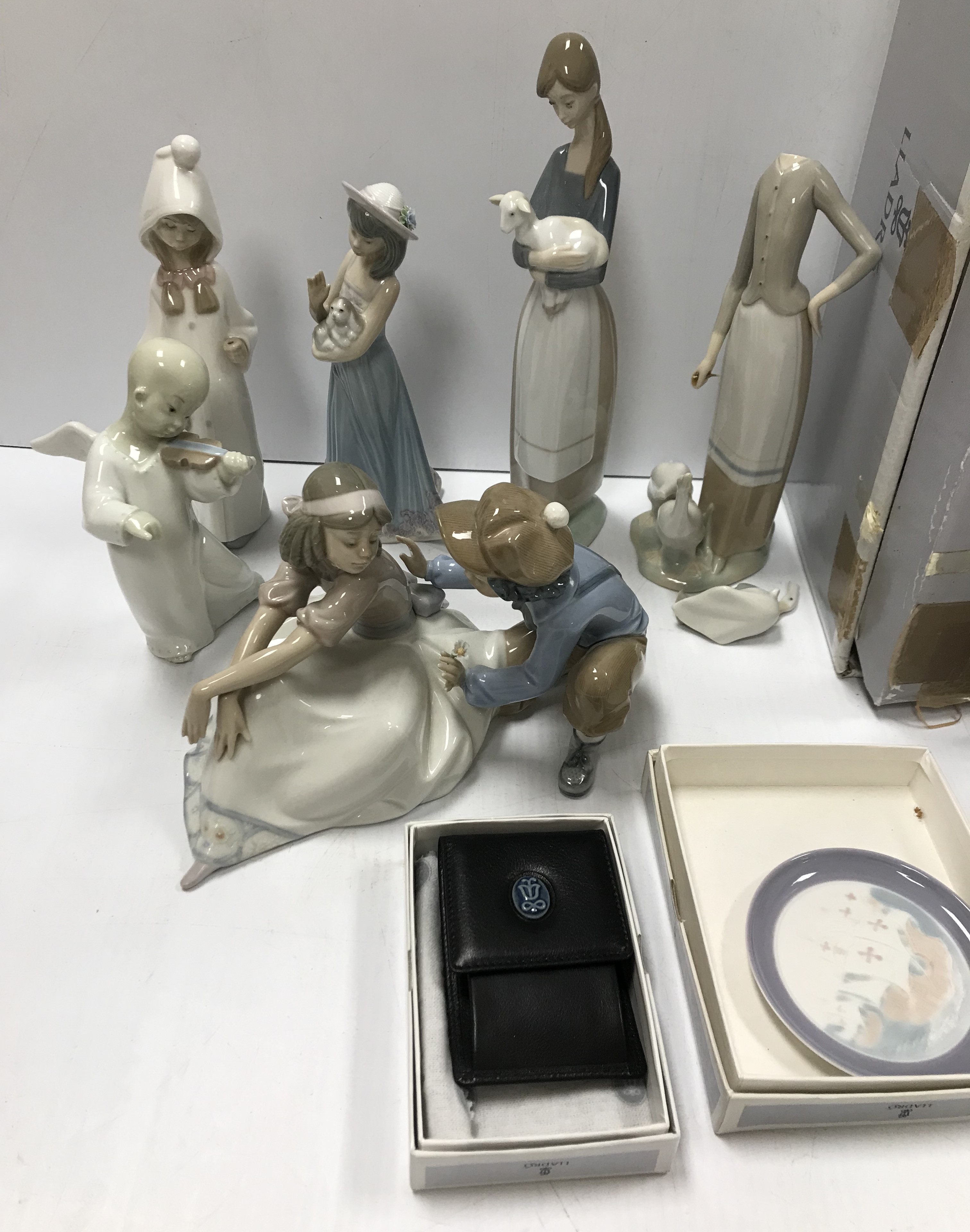 A large collection of Lladro figures to include "Nuns" (No. 4611), "Angel wondering" (No. - Image 2 of 5