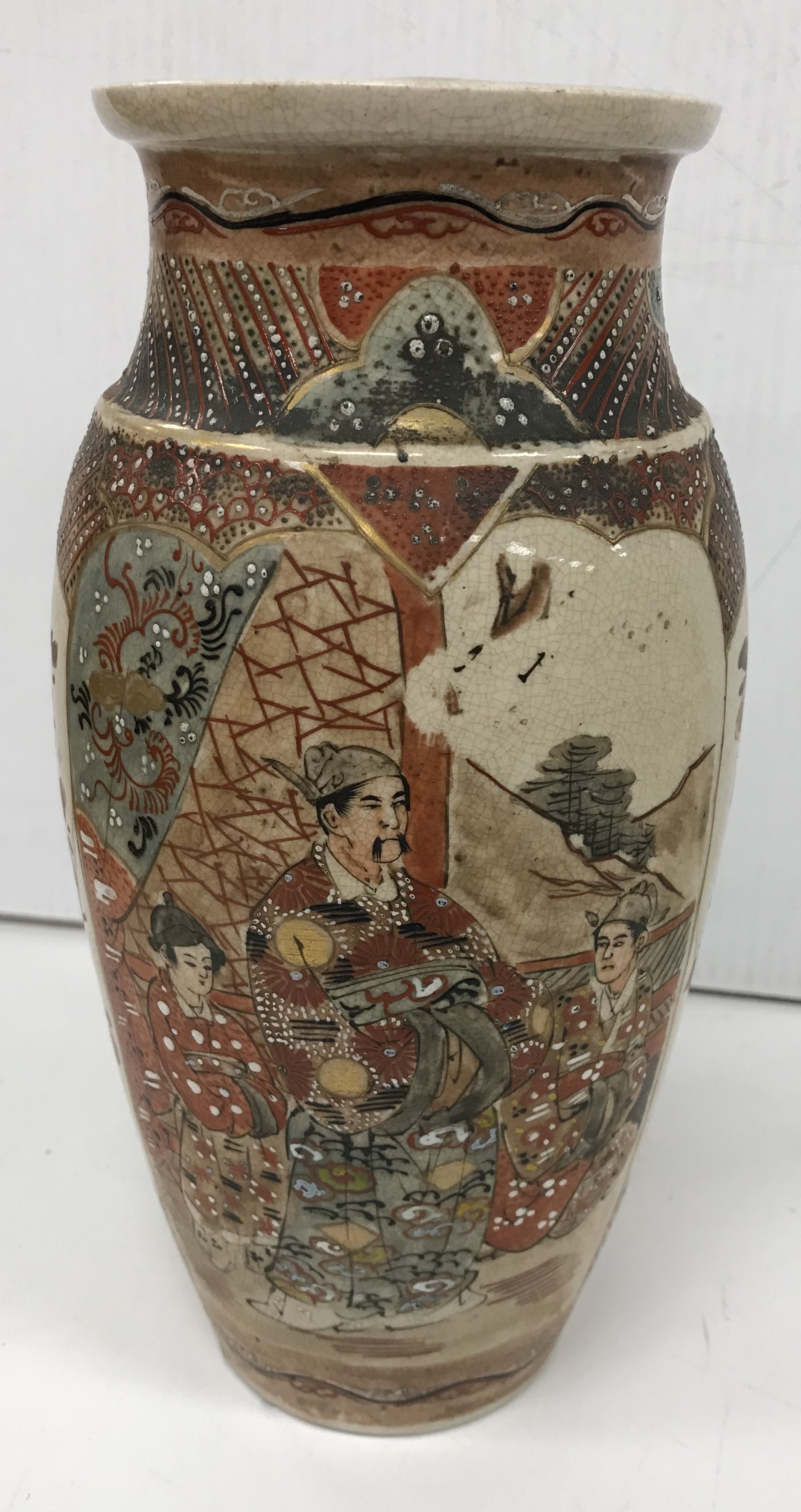 A collection of various Japanese and Chinese pottery and porcelain including a Japanese dragon - Image 7 of 10