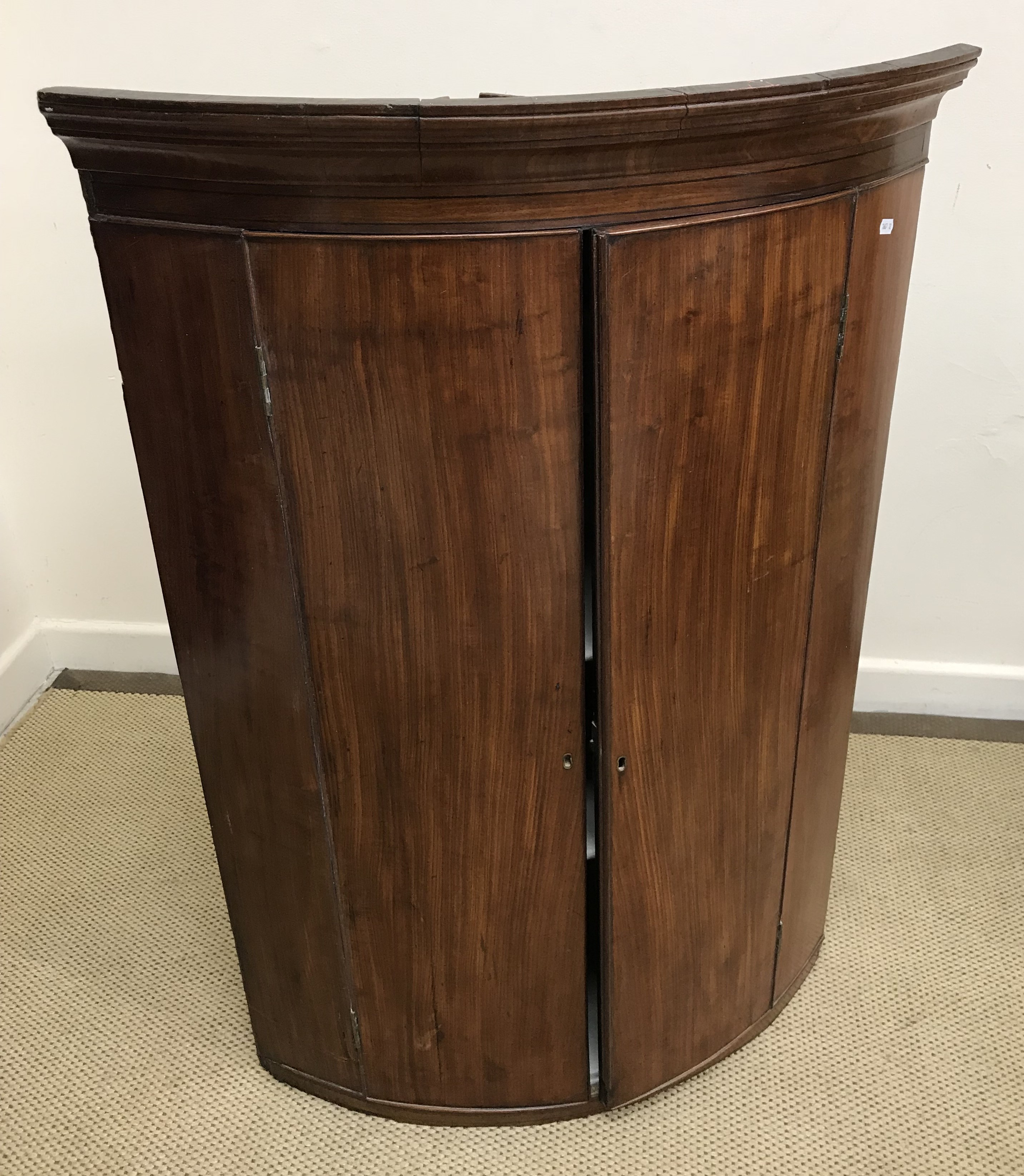An Edwardian mahogany serpentine fronted sideboard, - Image 3 of 4