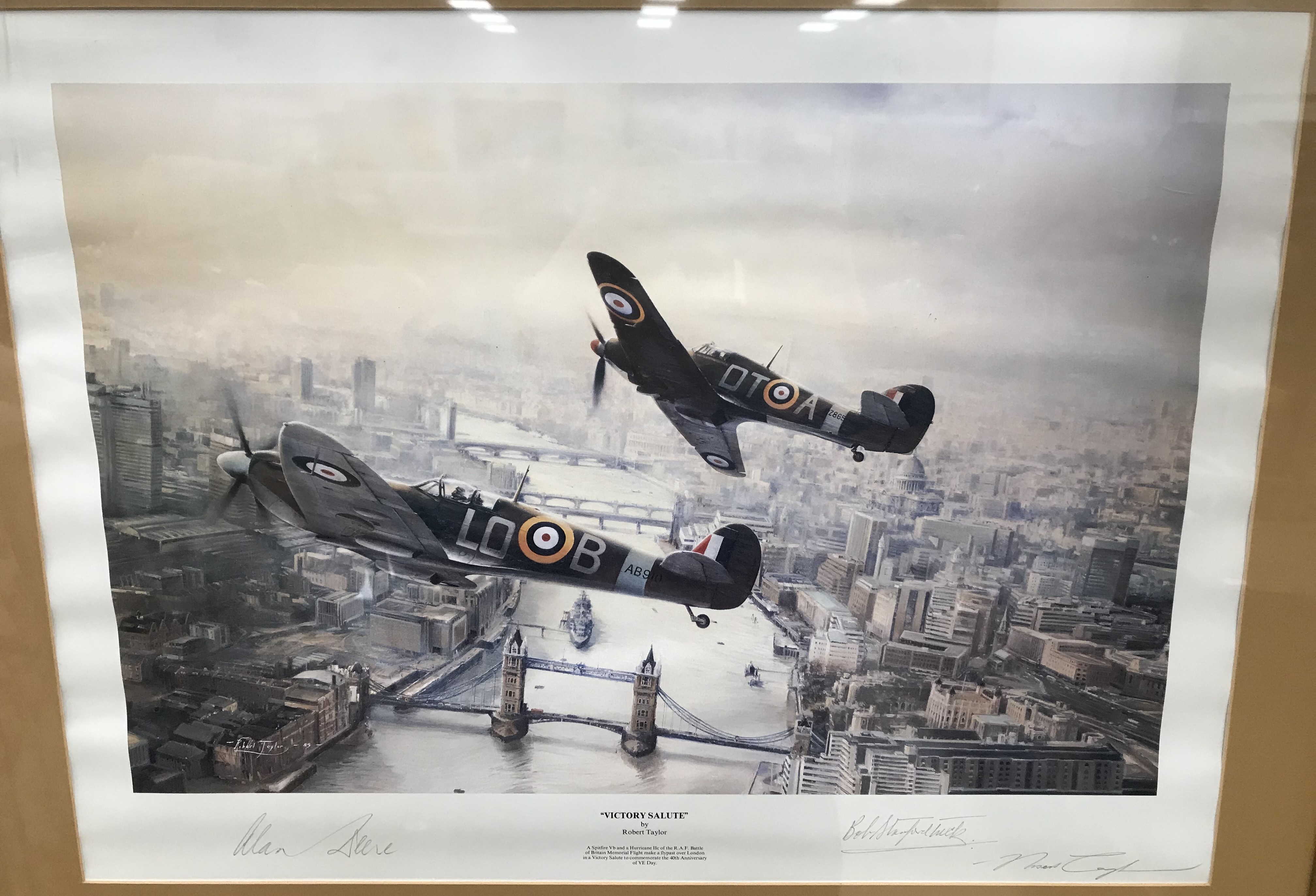 AFTER ROBERT TAYLOR "Memorial flight" colour print, signed by Robert Taylor, Johnnie Johnson CB, - Image 11 of 16