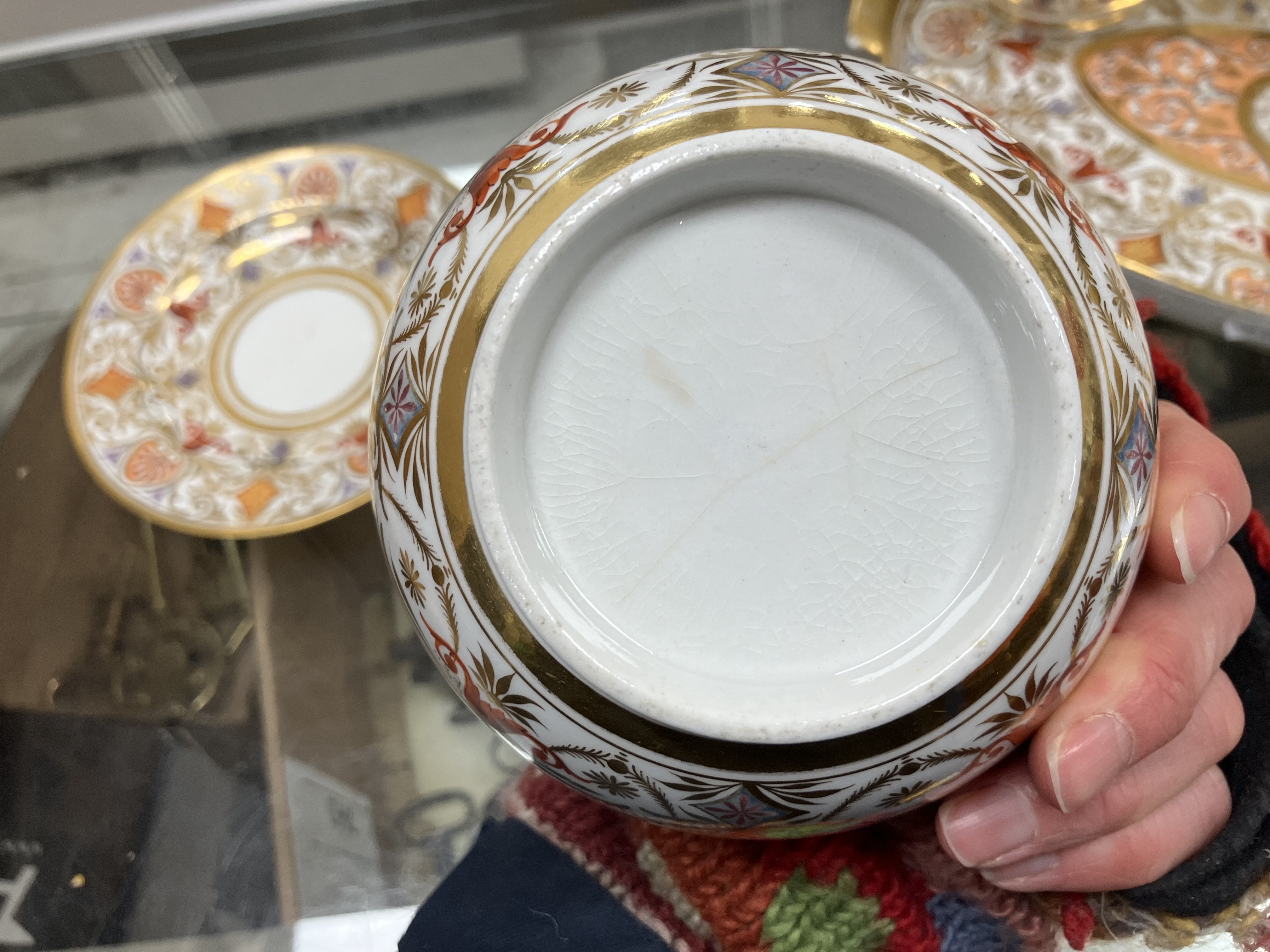 An early 19th Century Spode type gilt and polychrome decorated duet tea service comprising tray, - Image 31 of 78