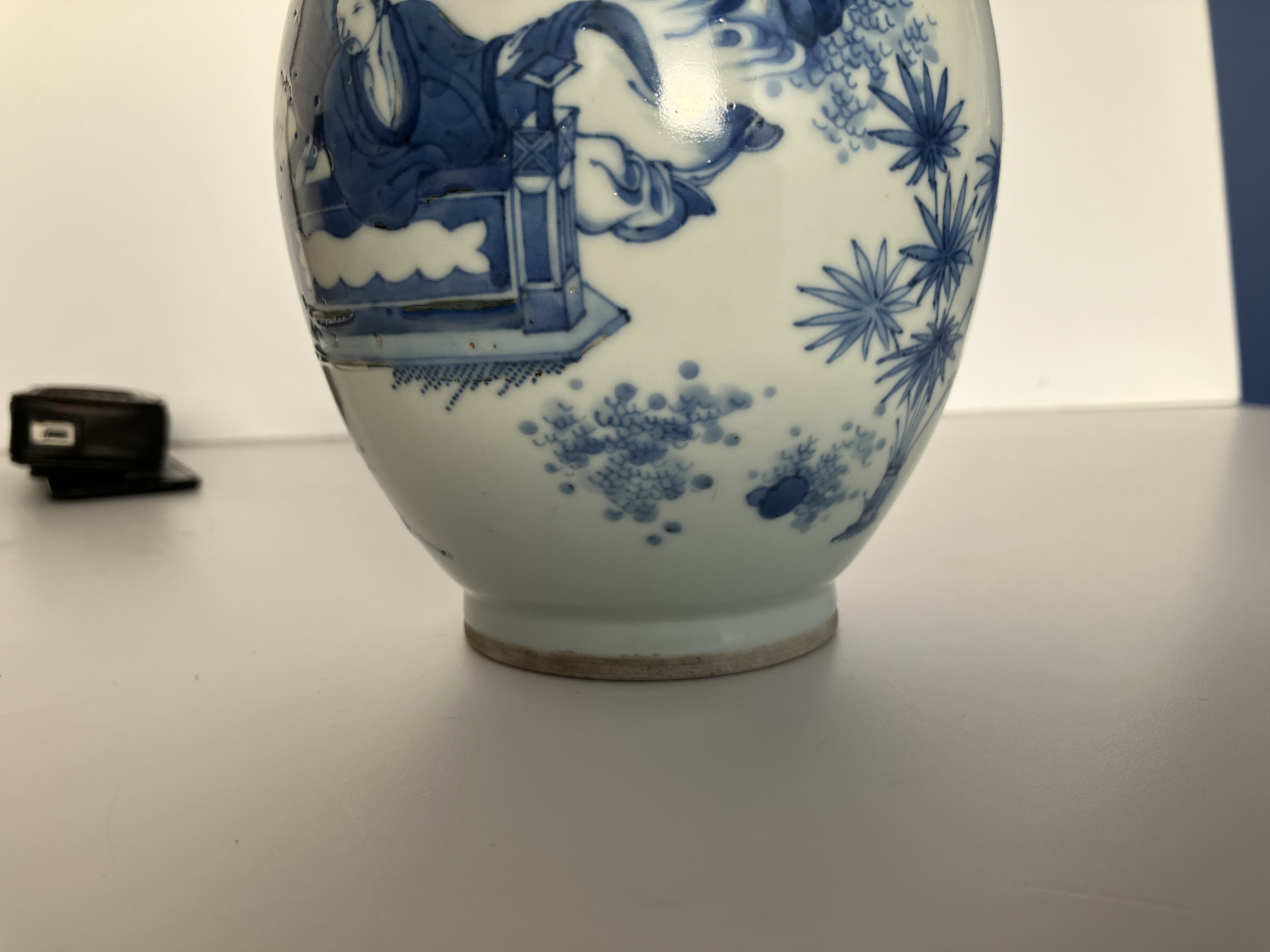 A Chinese ovoid jar in the 17th century transitional style, - Image 18 of 39