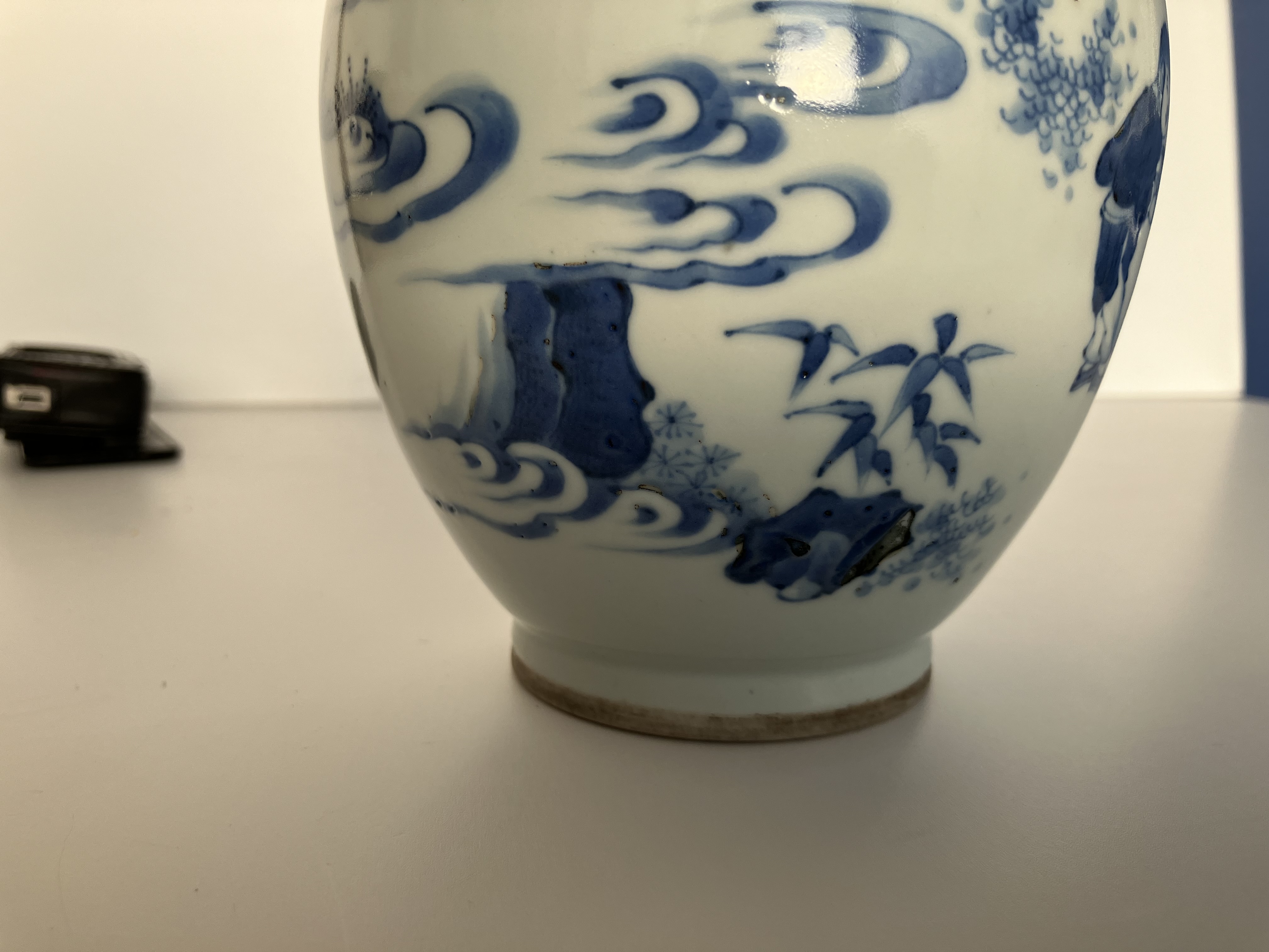 A Chinese ovoid jar in the 17th century transitional style, - Image 26 of 39