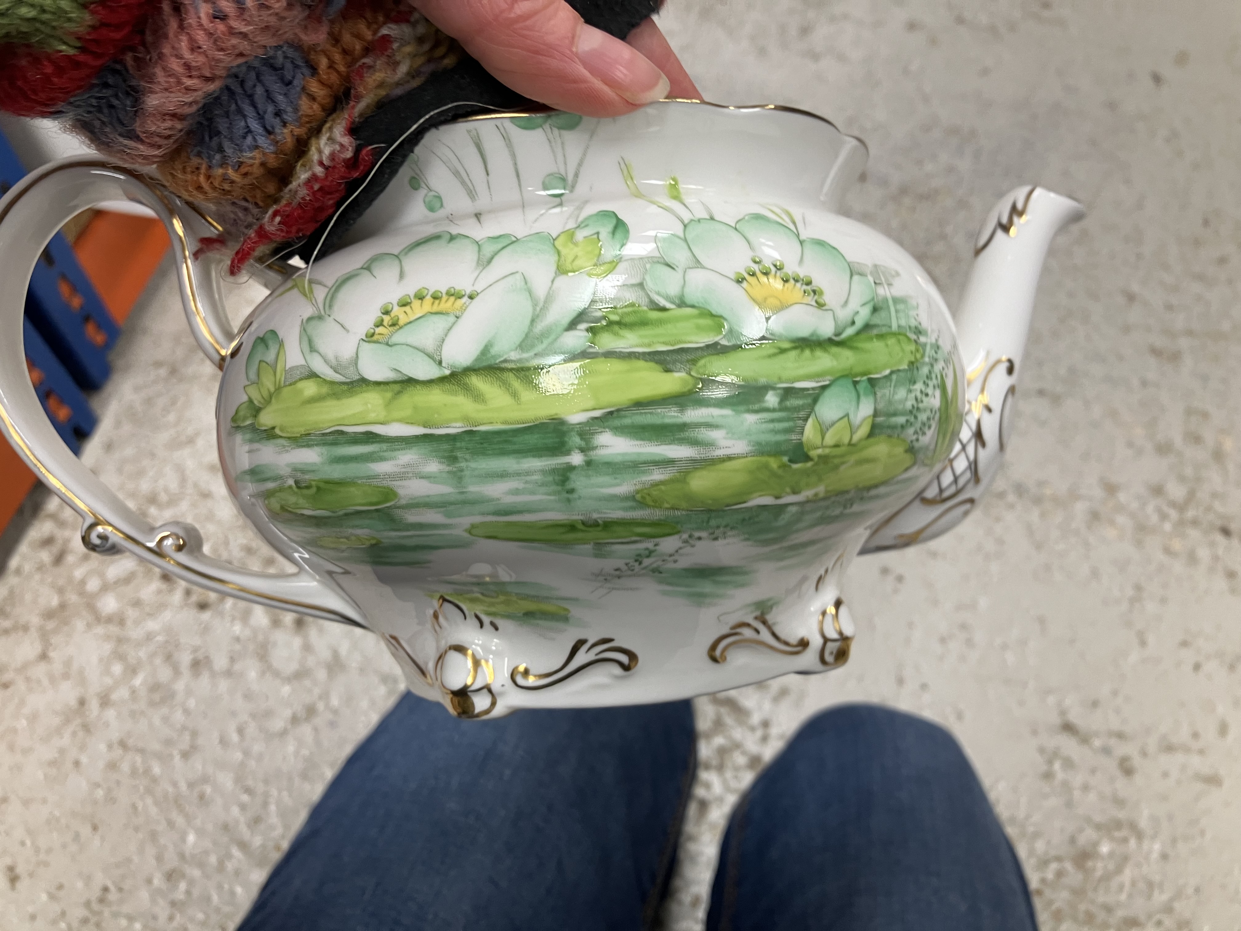 A Royal Paragon part tea set with green water lily decoration together with a Carrol Swan bowl and - Image 40 of 43