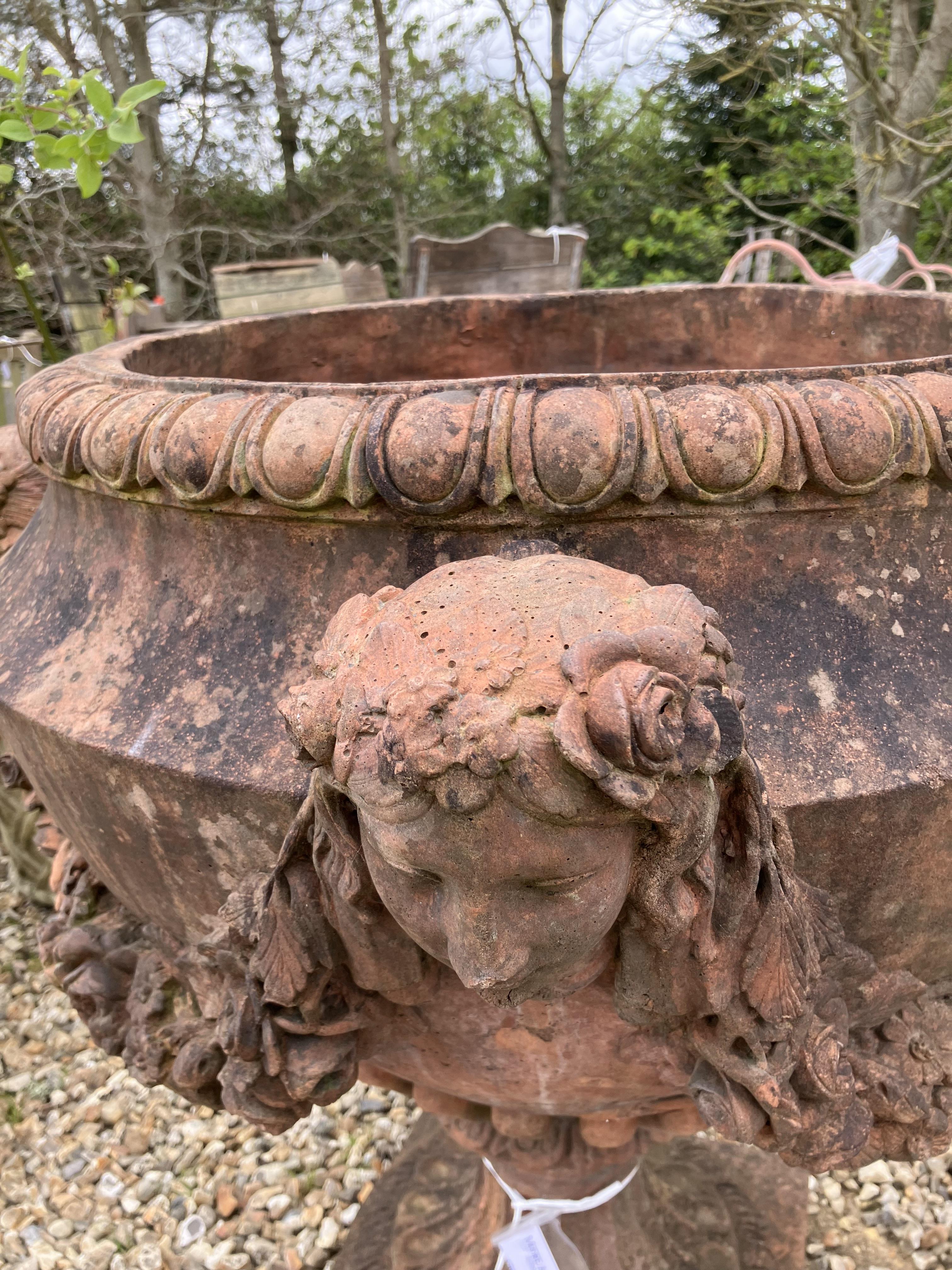 A terracotta style urnin the classical manner with 'Flora' mask and floral swag decoration 82 cm - Image 31 of 41