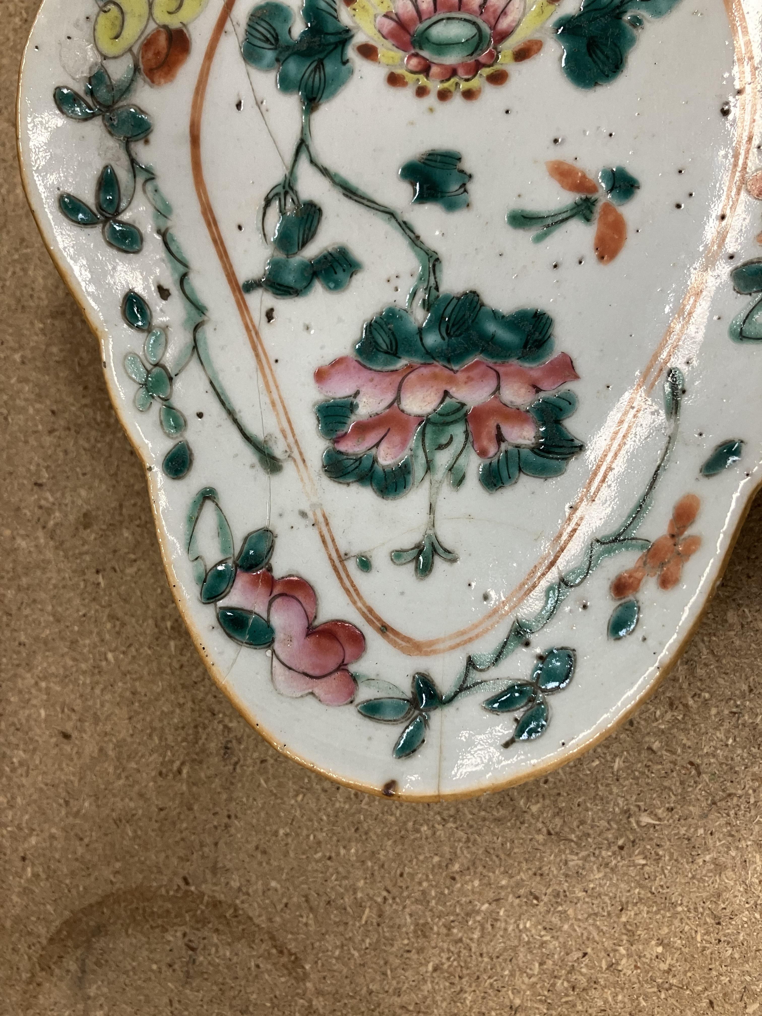 A collection of mainly Chinese porcelain items including a 19th Century Chinese lozenge shaped - Image 20 of 94