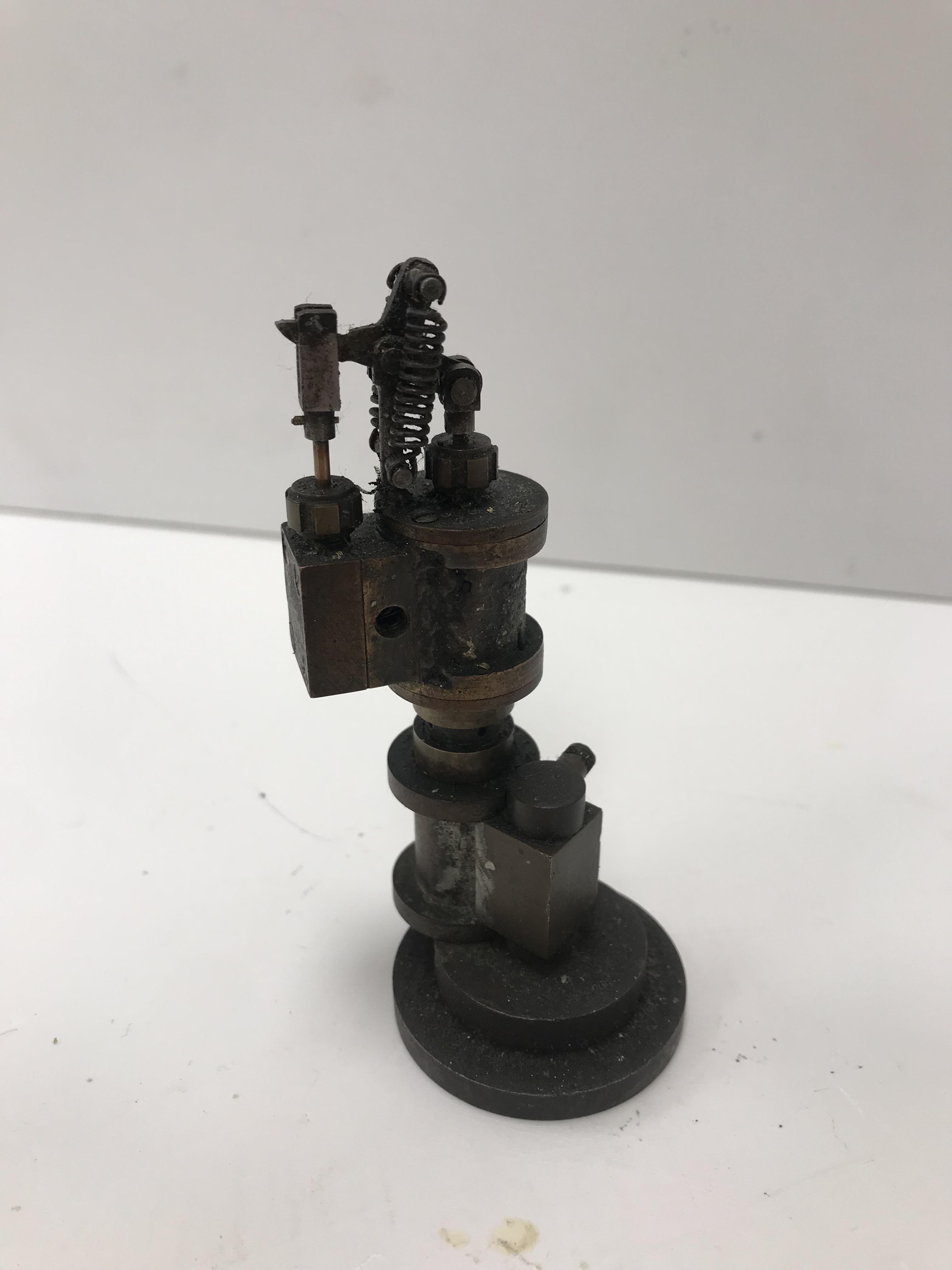 A small Stuart Turner type brass steam engine on circular base 9. - Image 2 of 2