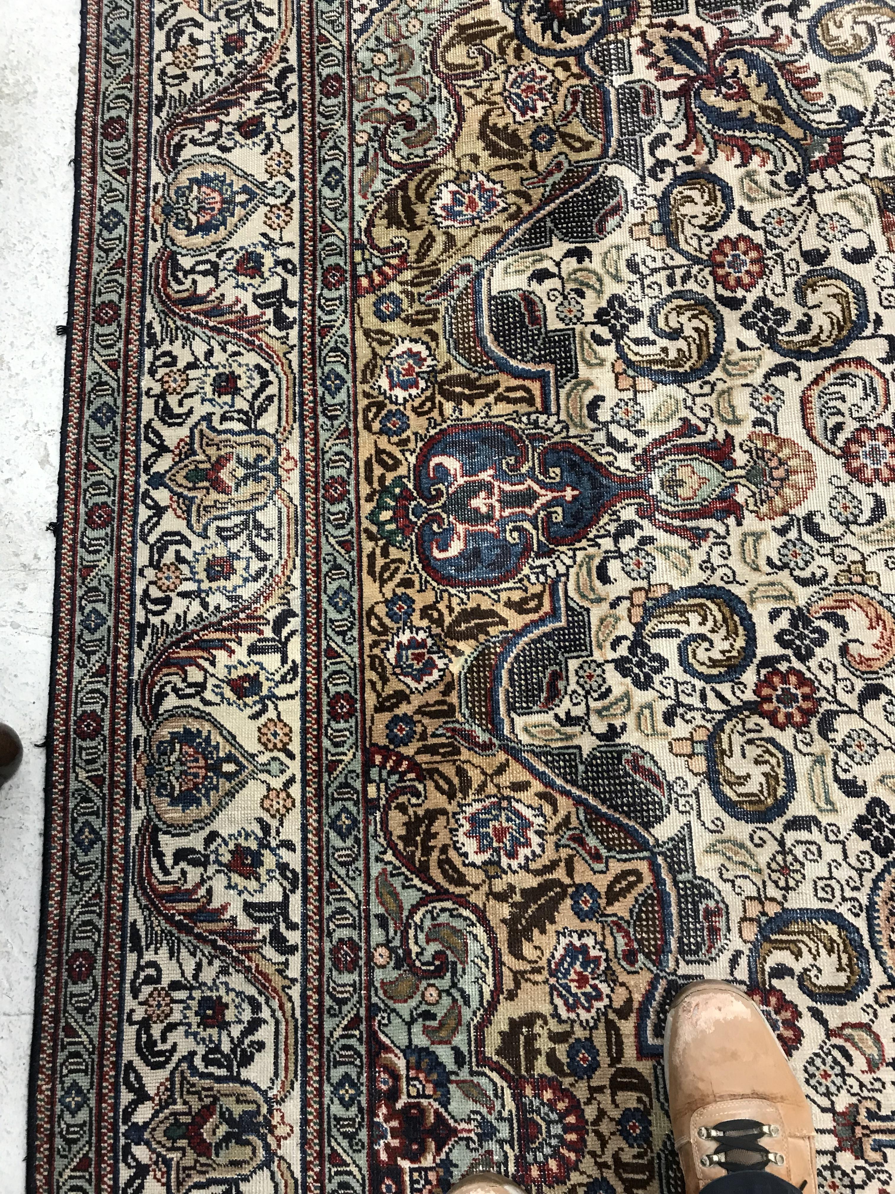 A Persian rug, - Bild 17 aus 38