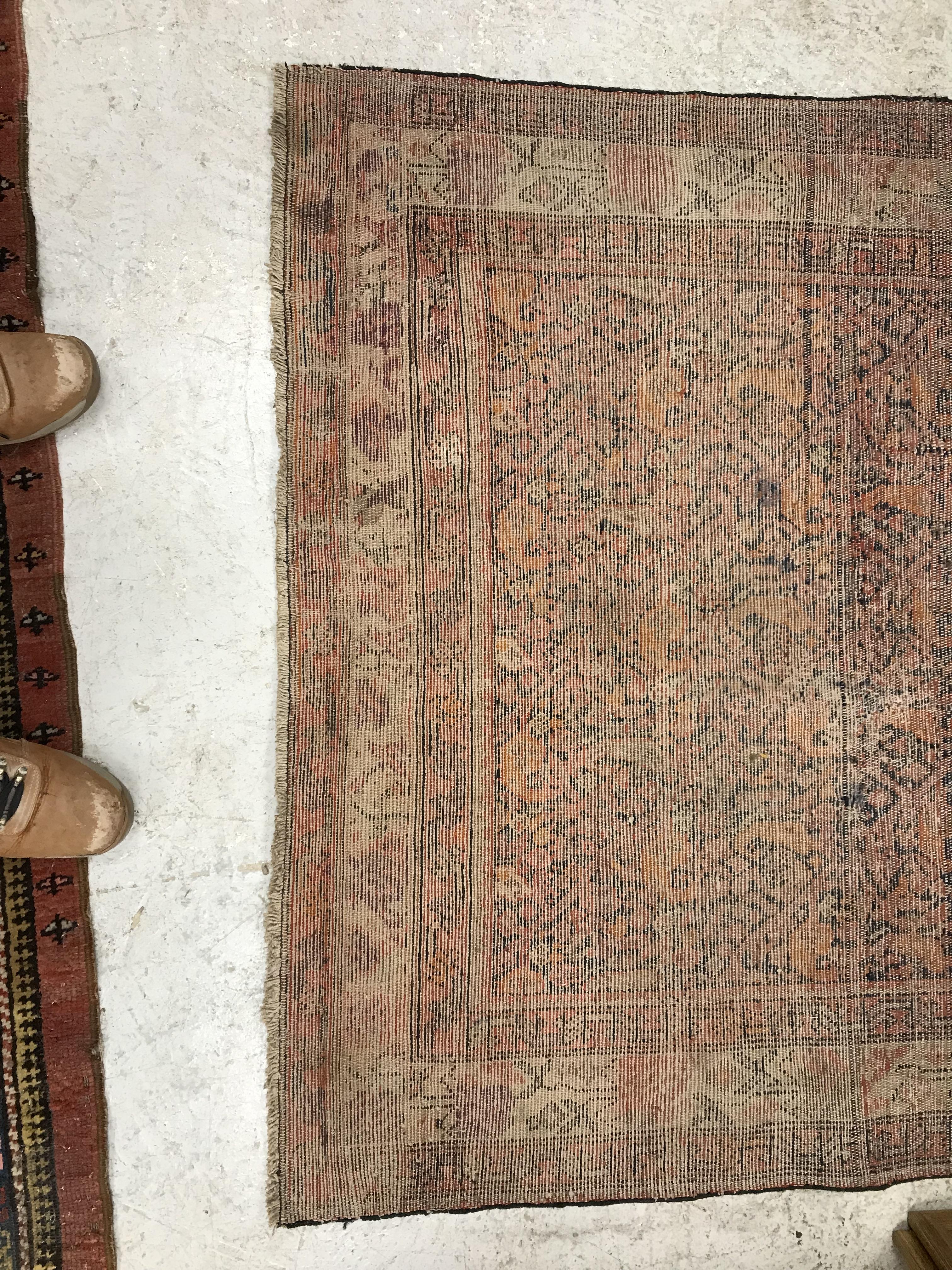 A Persian rug, - Image 6 of 9