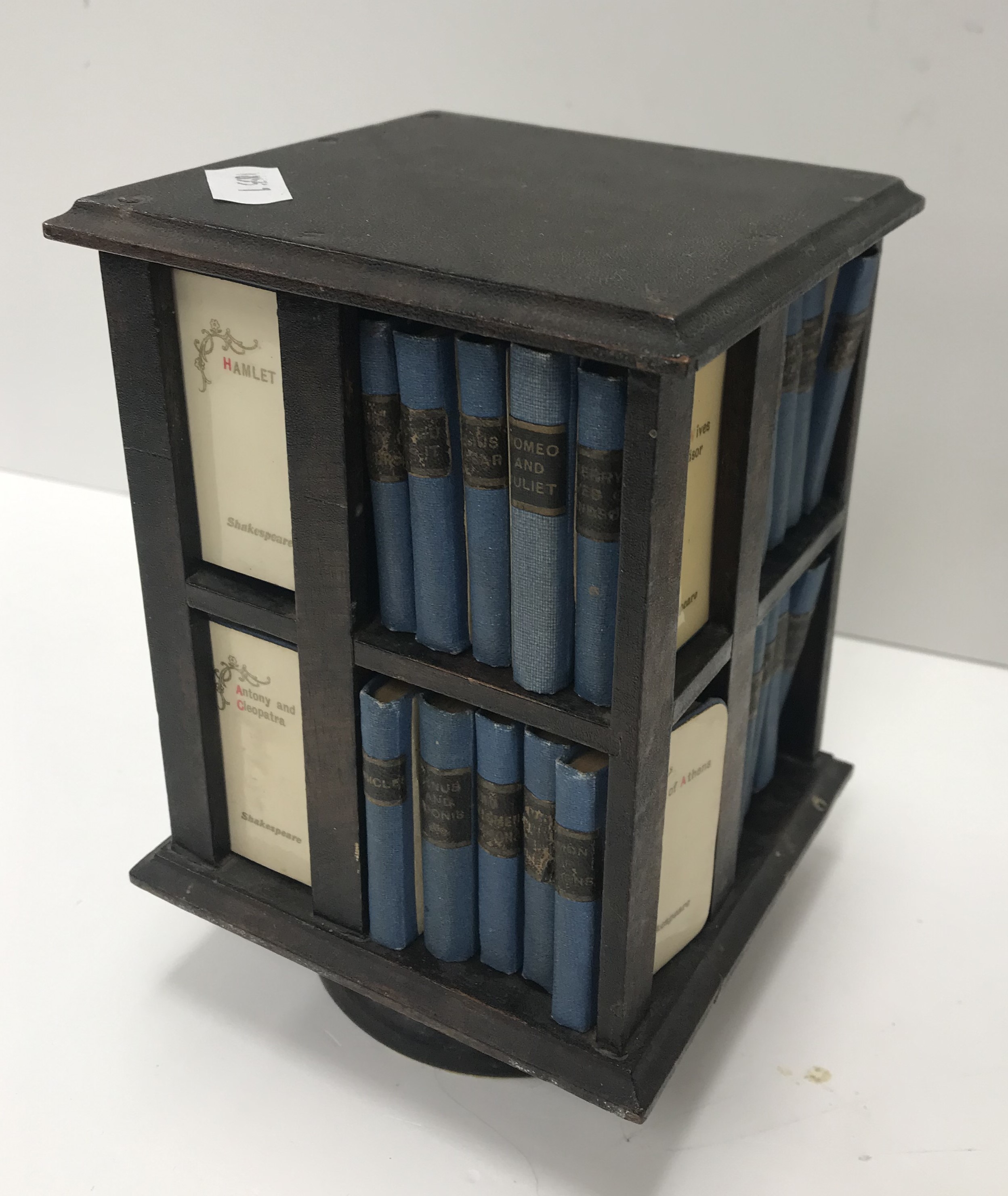 A miniature revolving bookcase containing 40 volumes of "The Works of William Shakespeare", - Bild 2 aus 2