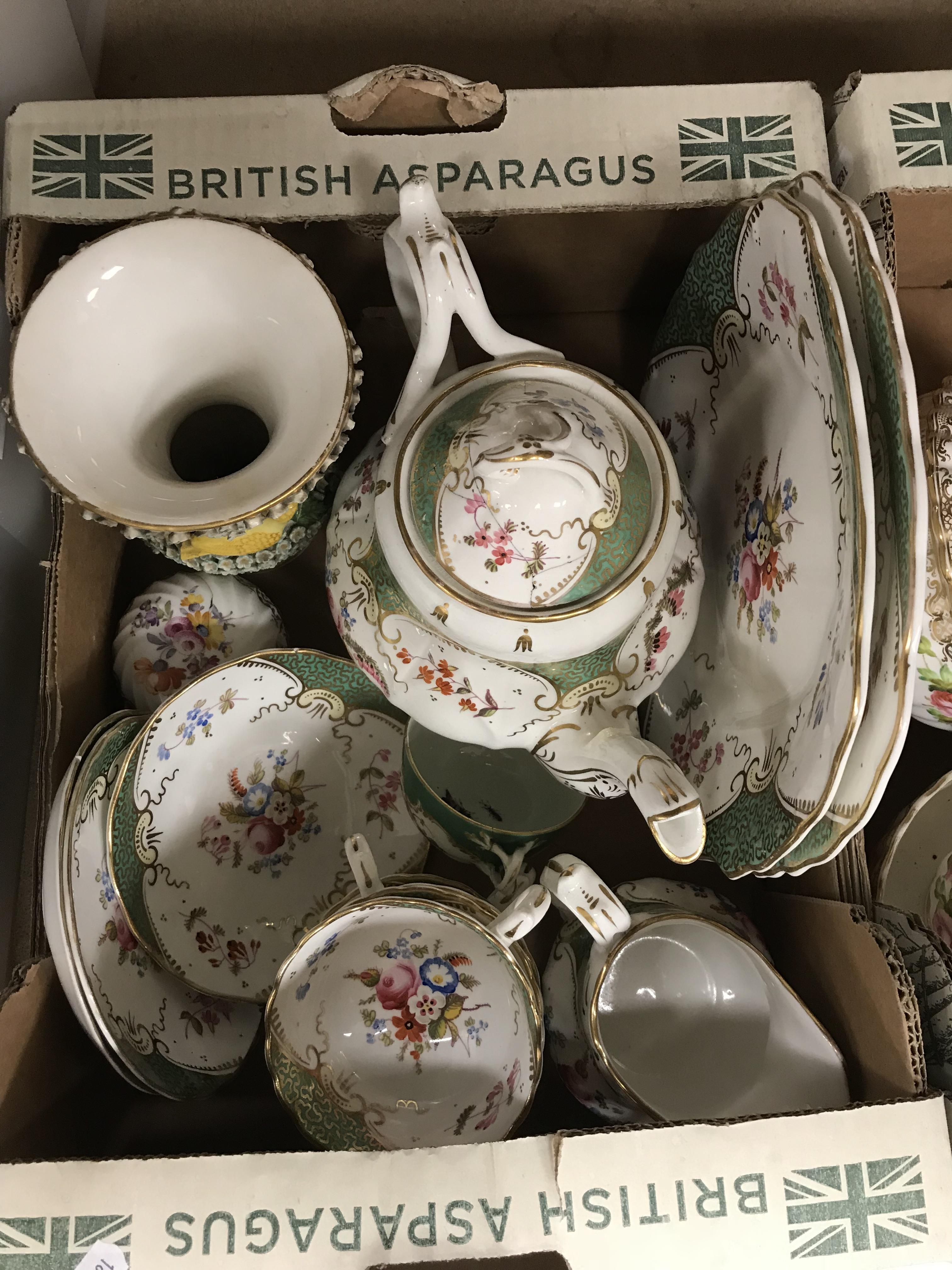 A large collection of china wares to include plates, saucers, teapots, etc. - Image 4 of 37