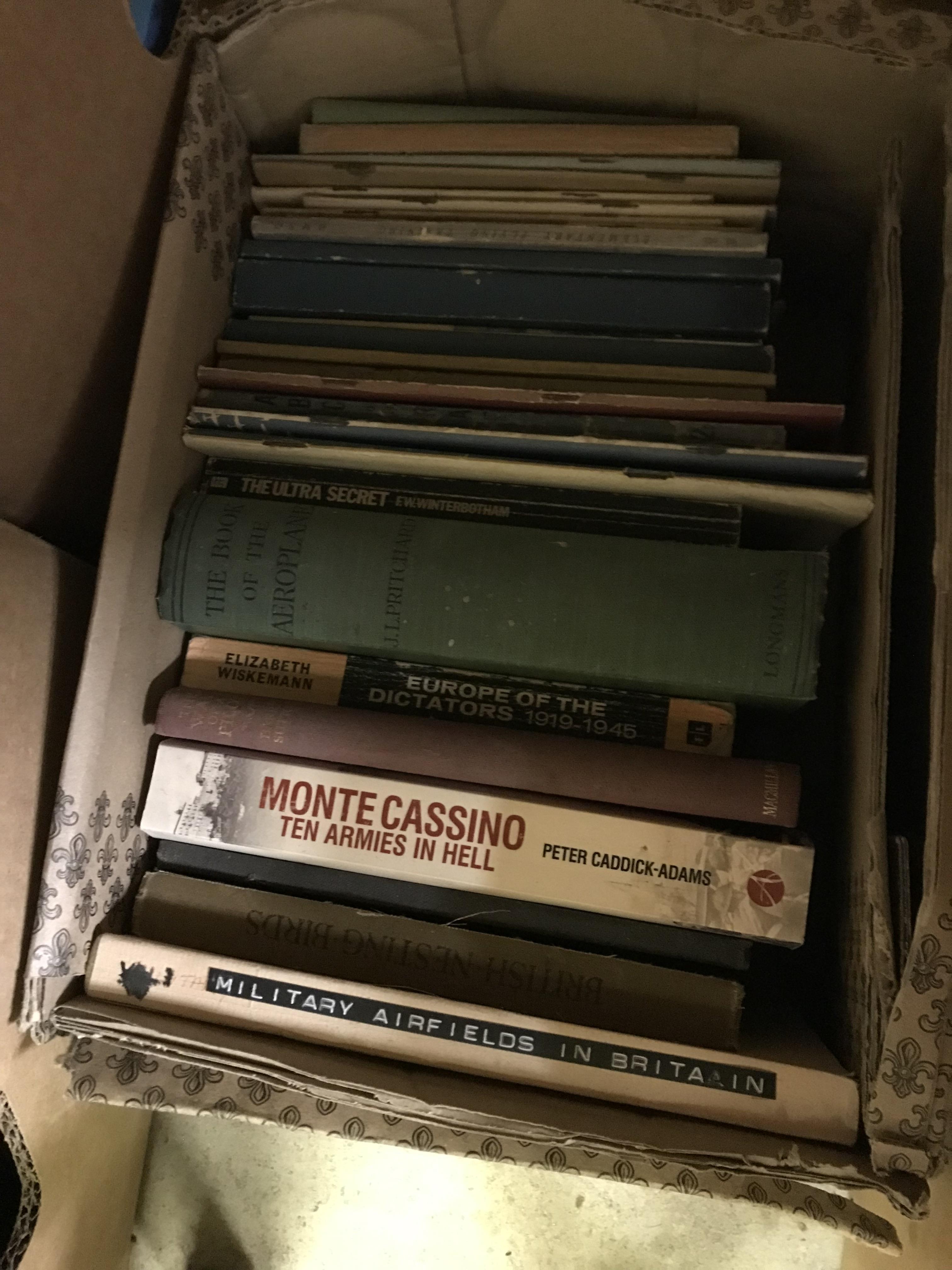 Five boxes of assorted coffee table and other books on the subjects of photography, cookery, - Image 11 of 11