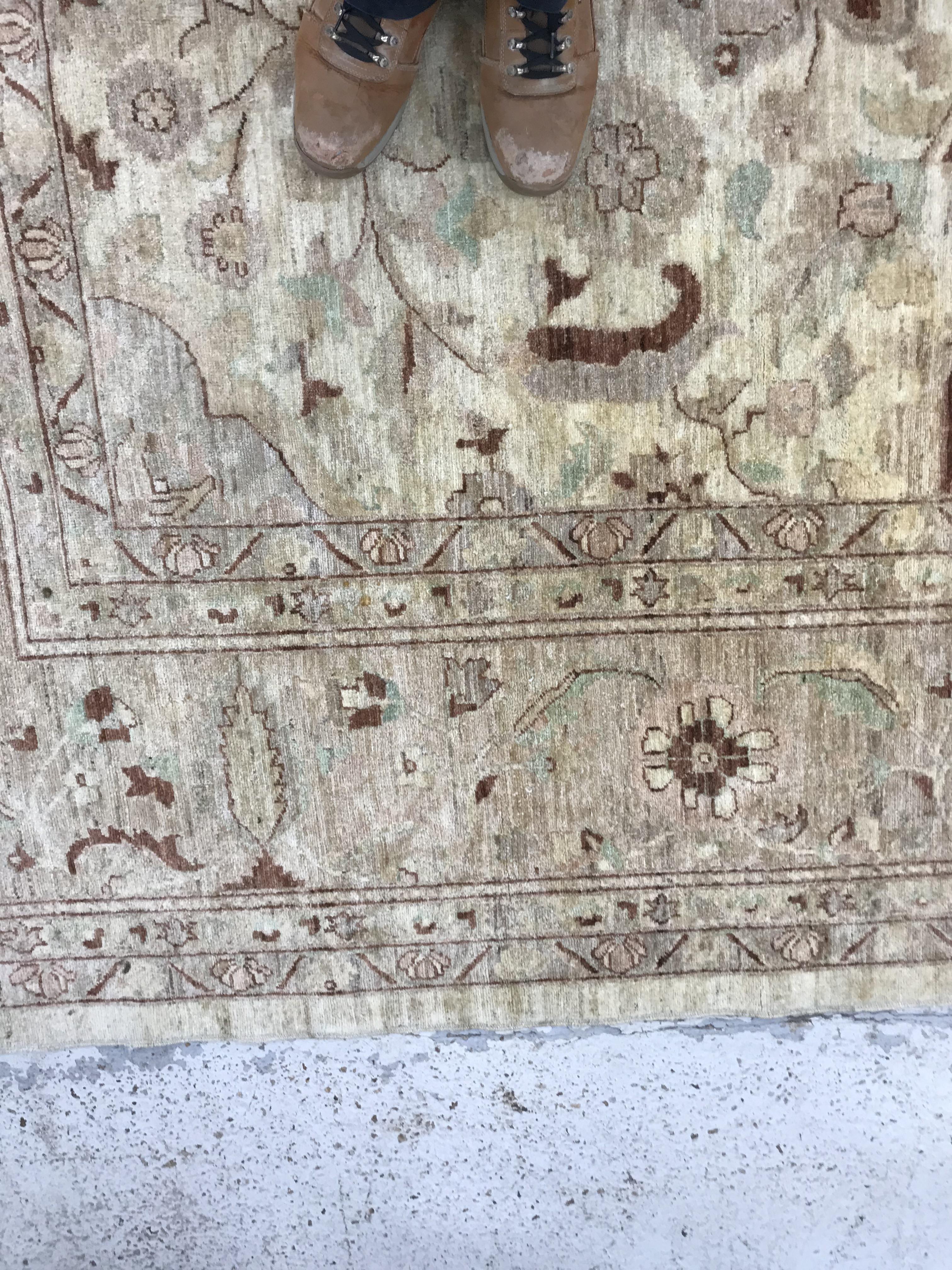 A modern Pakistani Zeigler style carpet, - Bild 7 aus 66