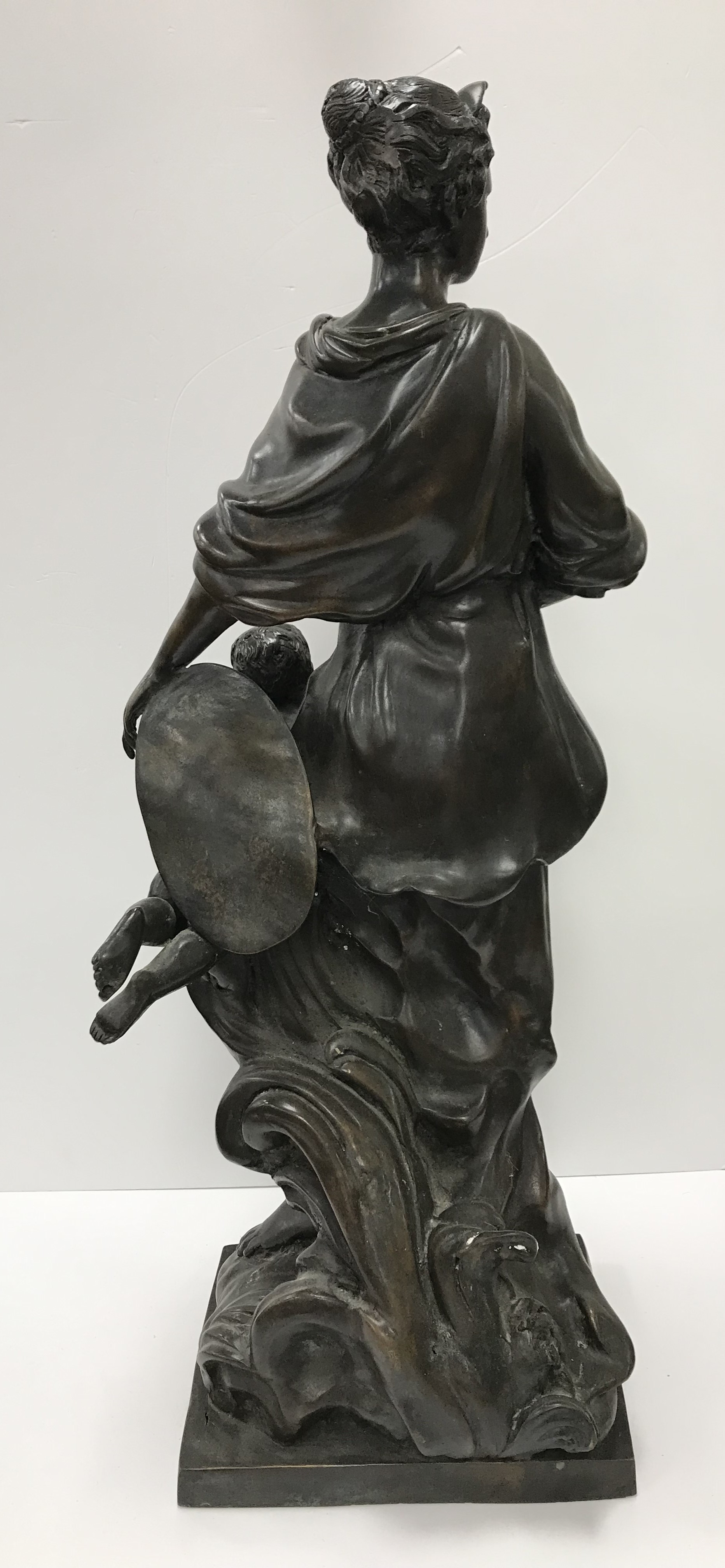 AFTER GUILLAUME COUSTEAU "Marie Leszczynska as Juno" a 20th Century bronze figure group as Juno - Image 2 of 3