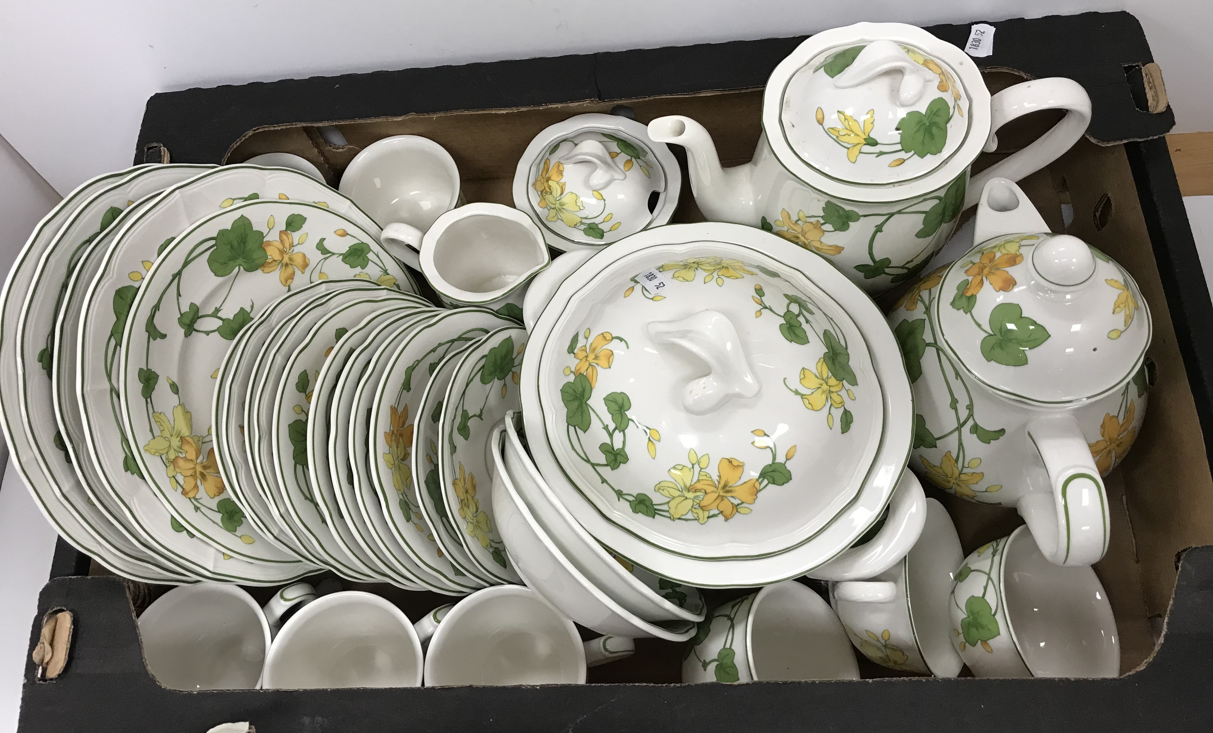 A Villeroy & Boch Geranium pattern part dinner service comprising tureen, tea pot, water jug, - Image 2 of 3