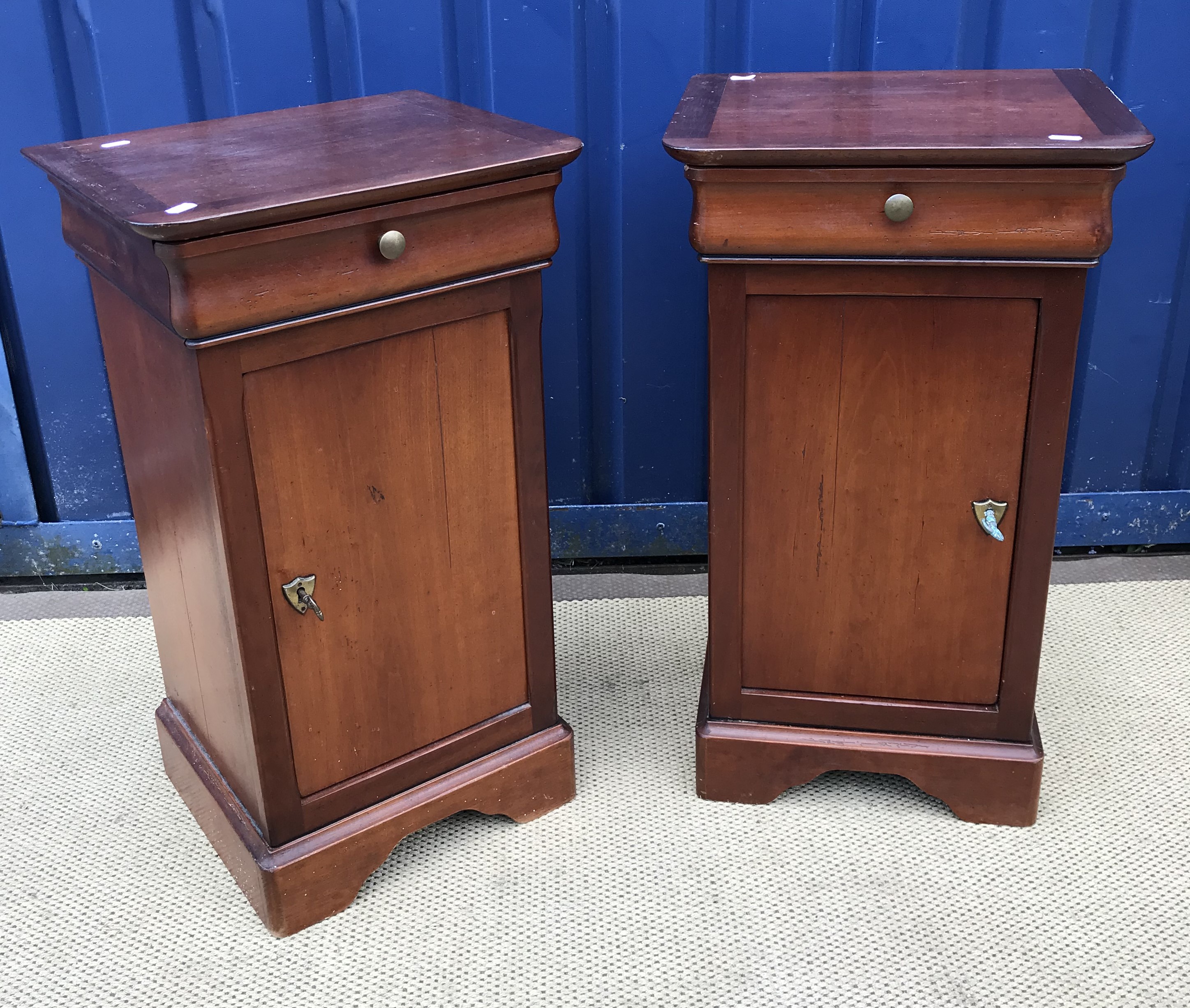 A pair of Victorian mahogany bedside chests, - Image 3 of 34