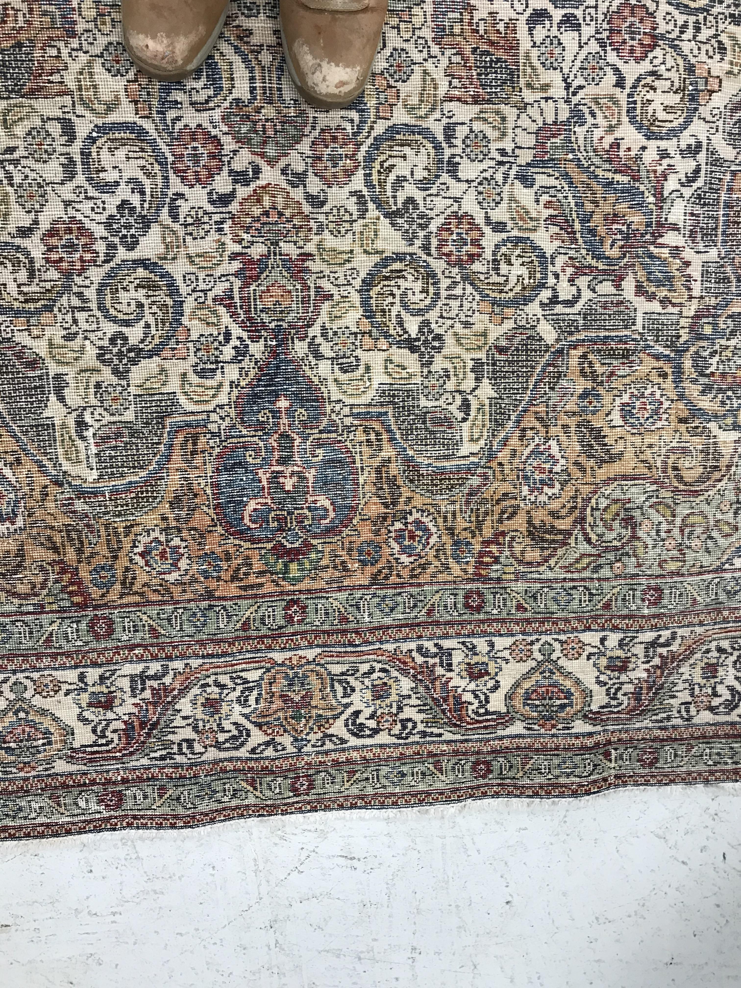 A Persian rug, - Bild 37 aus 38