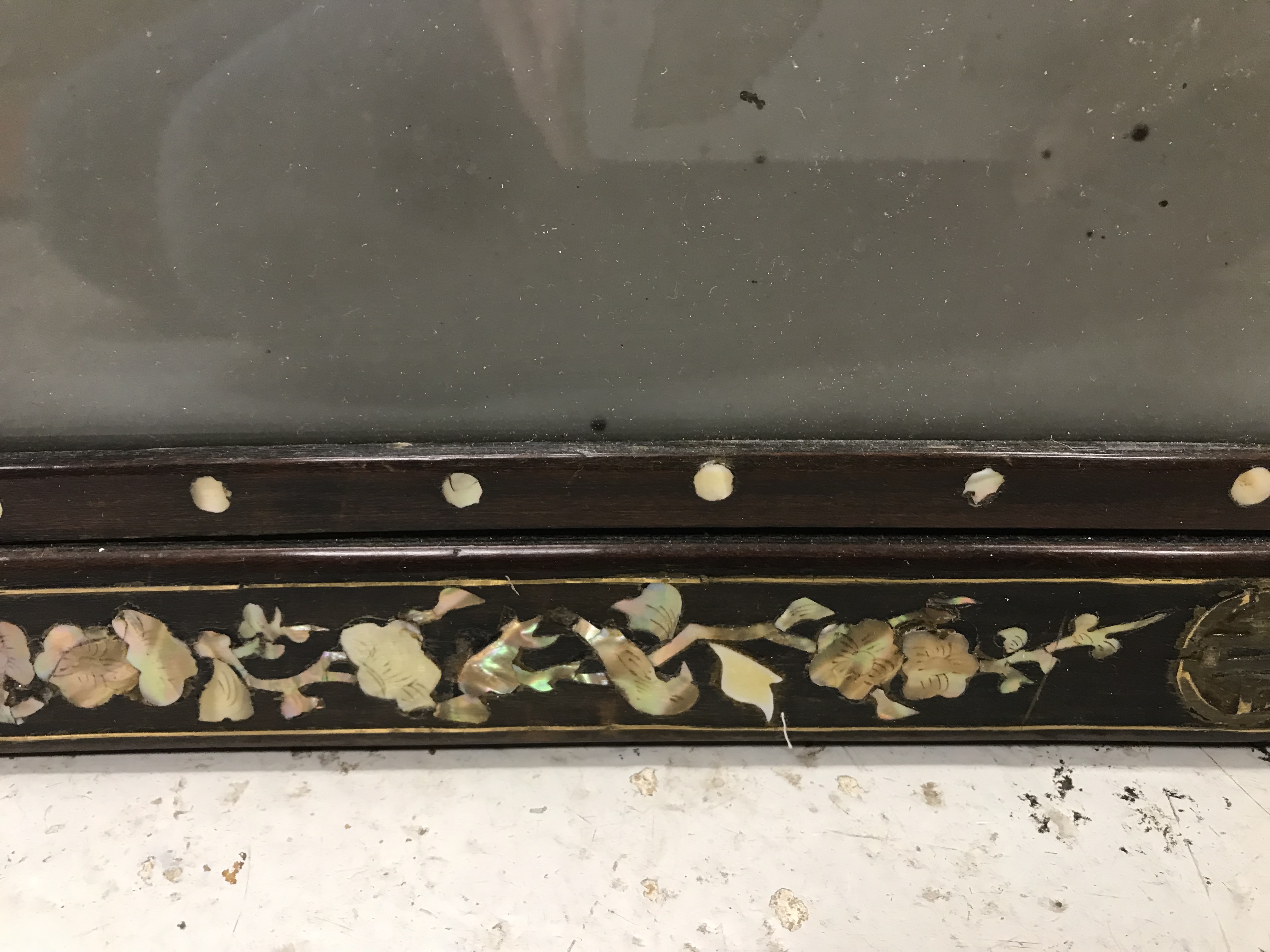 A pair of 19th Century mother of pearl inlaid hardwood Chinese frames CONDITION REPORTS - Image 18 of 60