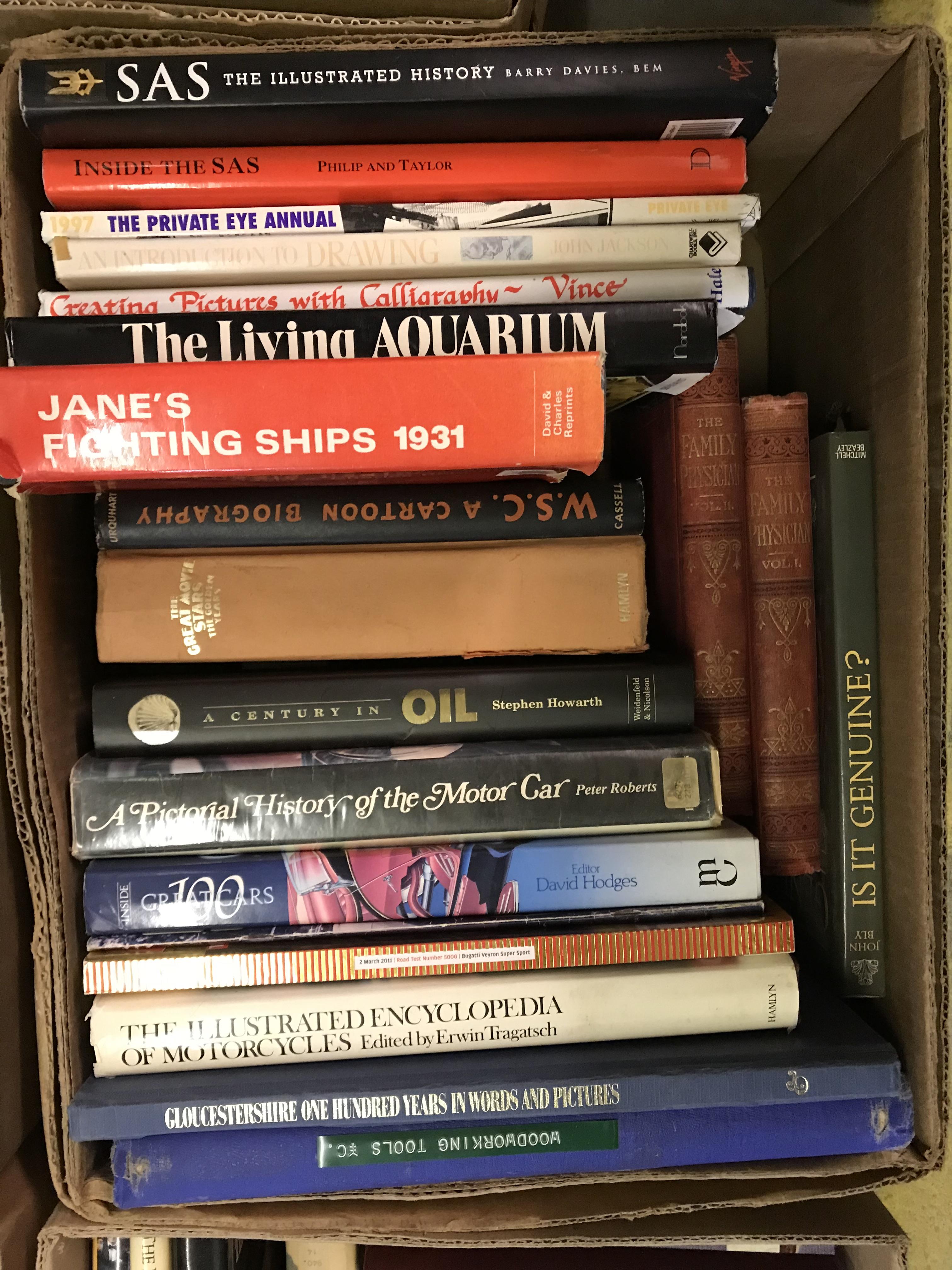 Five boxes of assorted coffee table and other books on the subjects of photography, cookery, - Image 9 of 11