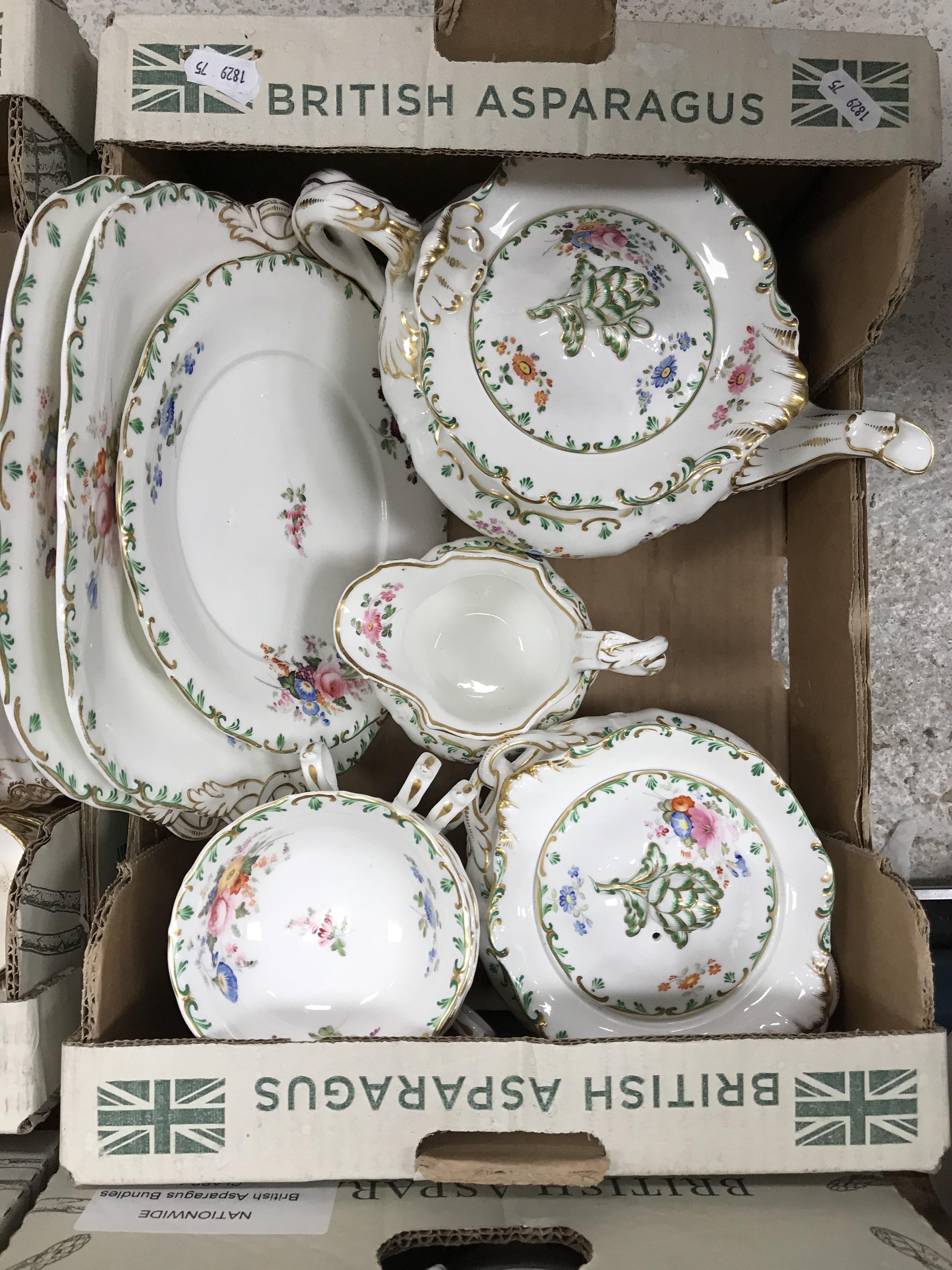 A large collection of china wares to include plates, saucers, teapots, etc. - Image 3 of 37