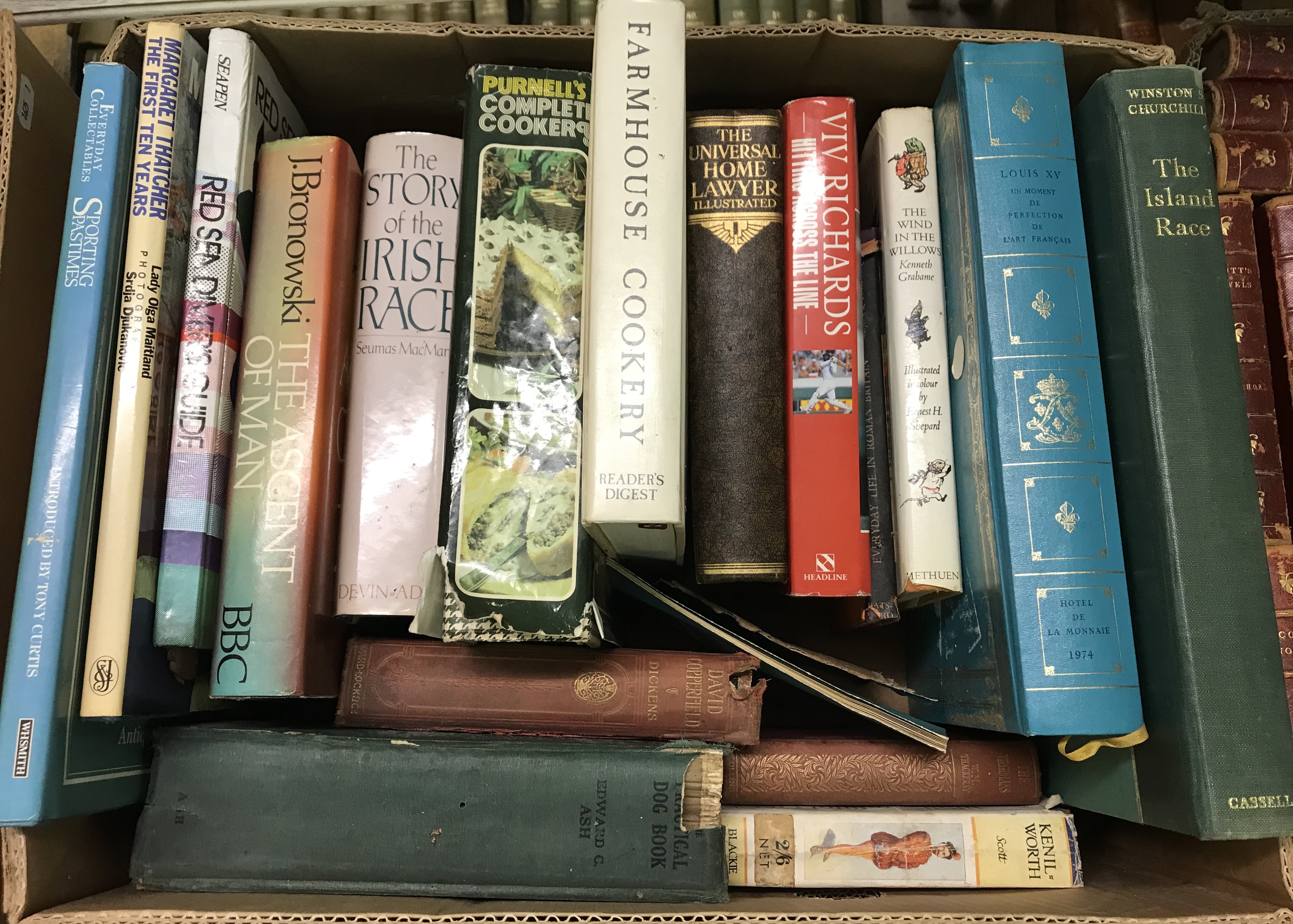 Five boxes of assorted coffee table and other books on the subjects of photography, cookery, - Image 6 of 11