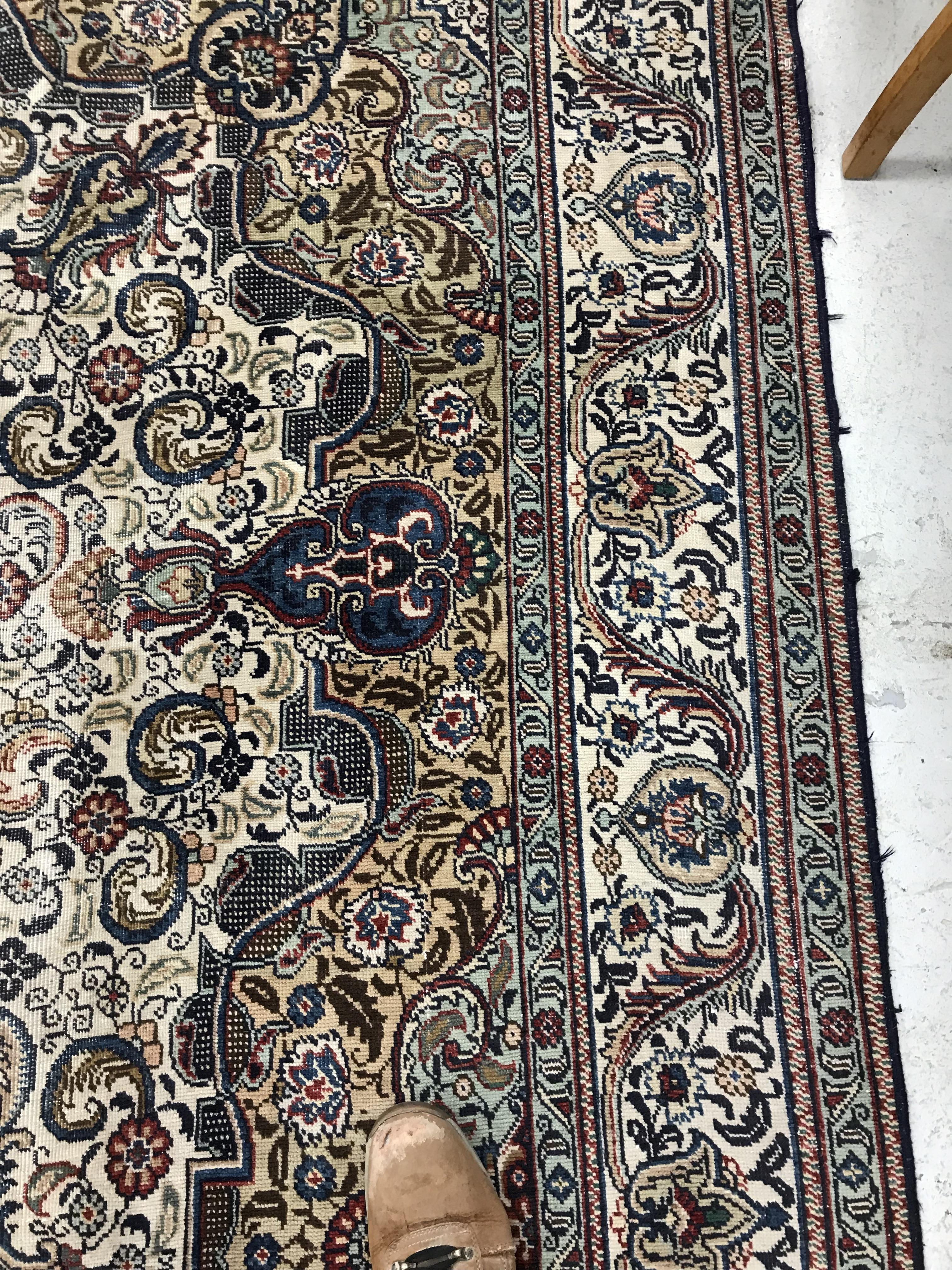 A Persian rug, - Bild 14 aus 38